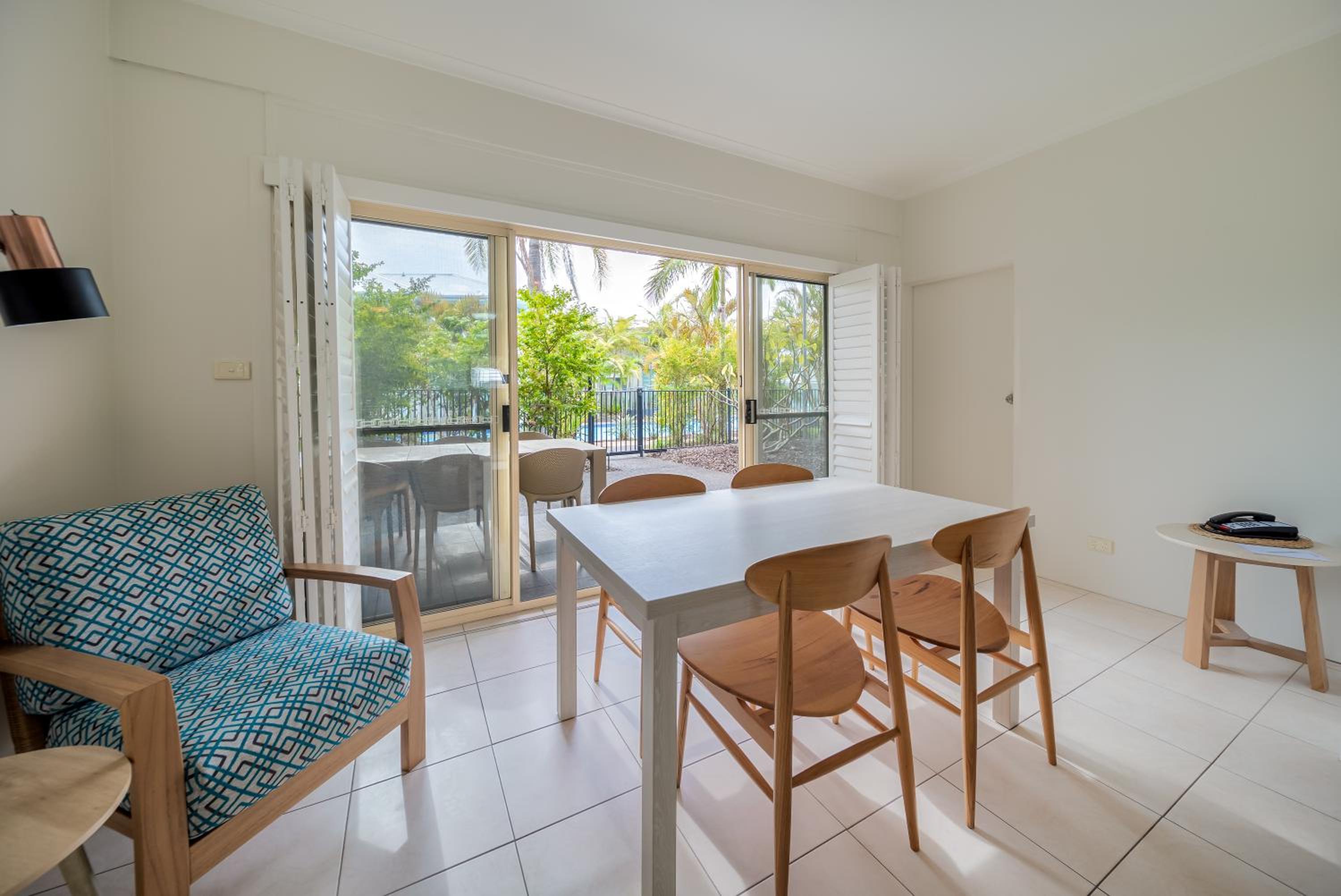 Two-Bedroom Lagoon Apartment - Photo 2
