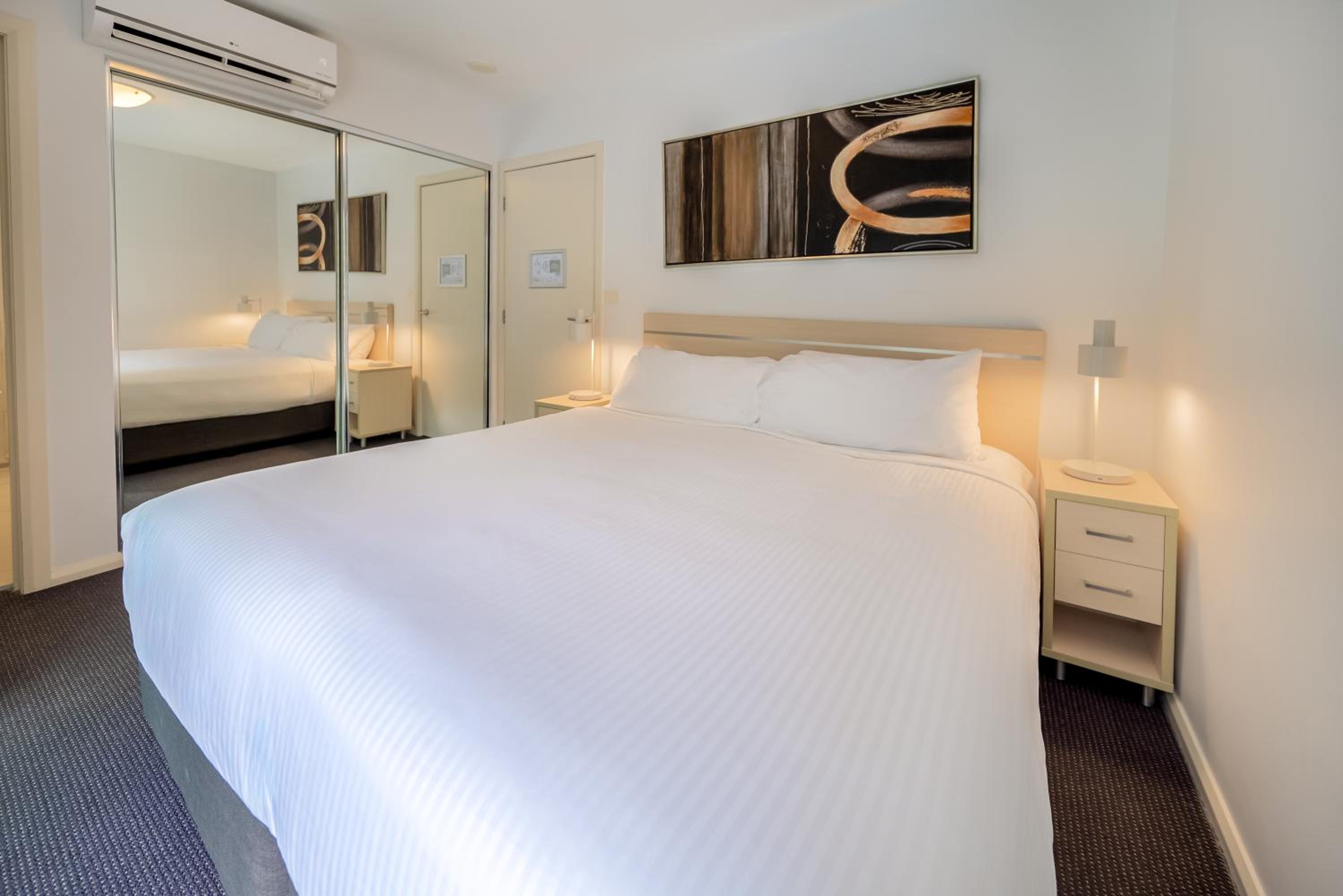 Two-Bedroom Apartment with Plunge Pool - No Housekeeping - Photo 2
