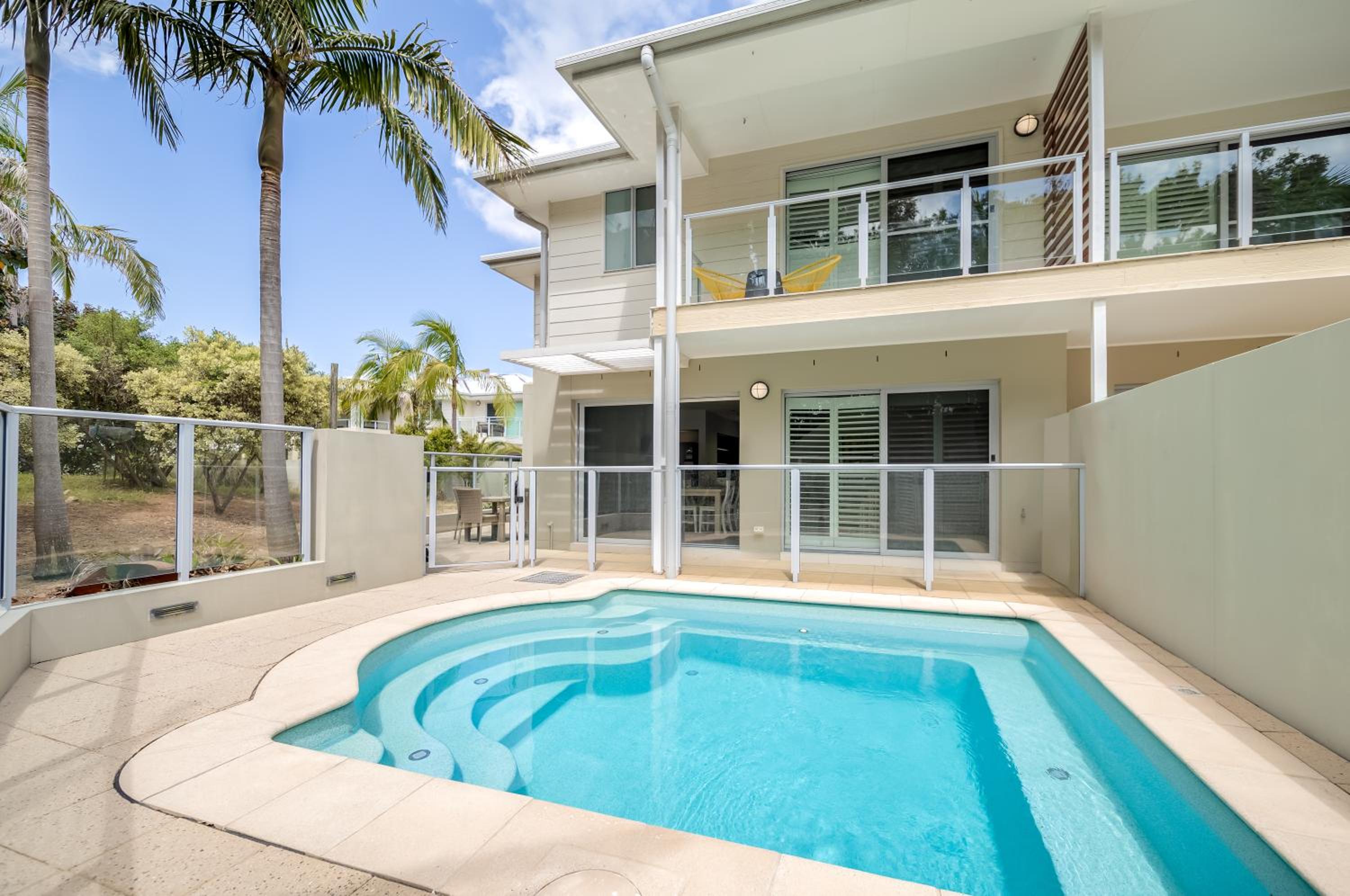 Two-Bedroom Apartment with Plunge Pool - No Housekeeping - Photo 9