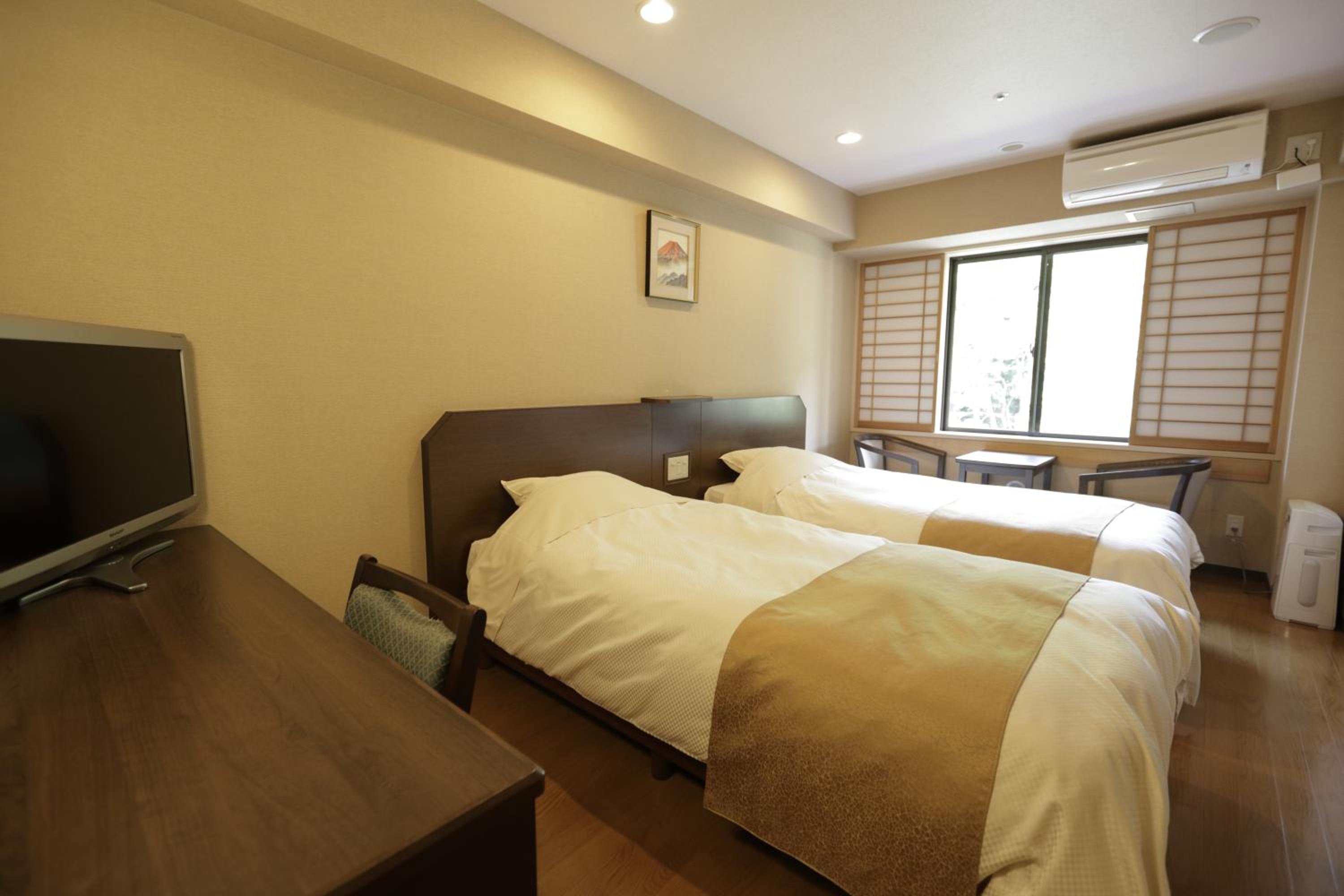 Twin Room - Non-Smoking