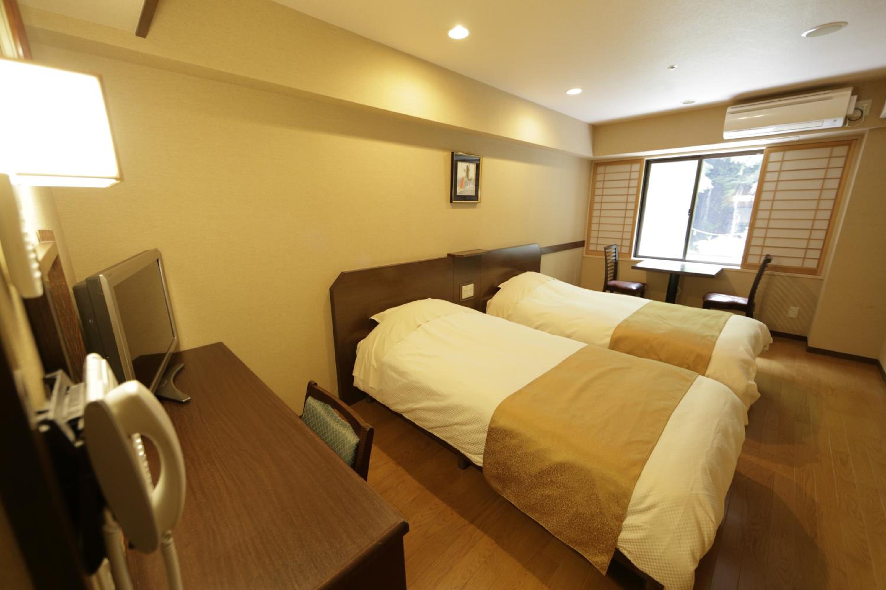 Twin Room - Non-Smoking