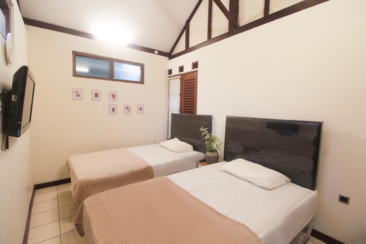 Four-Bedroom House photo 1