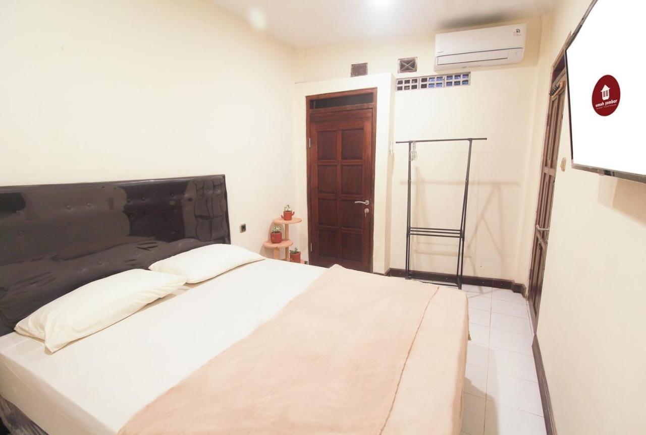 Four-Bedroom House photo 2