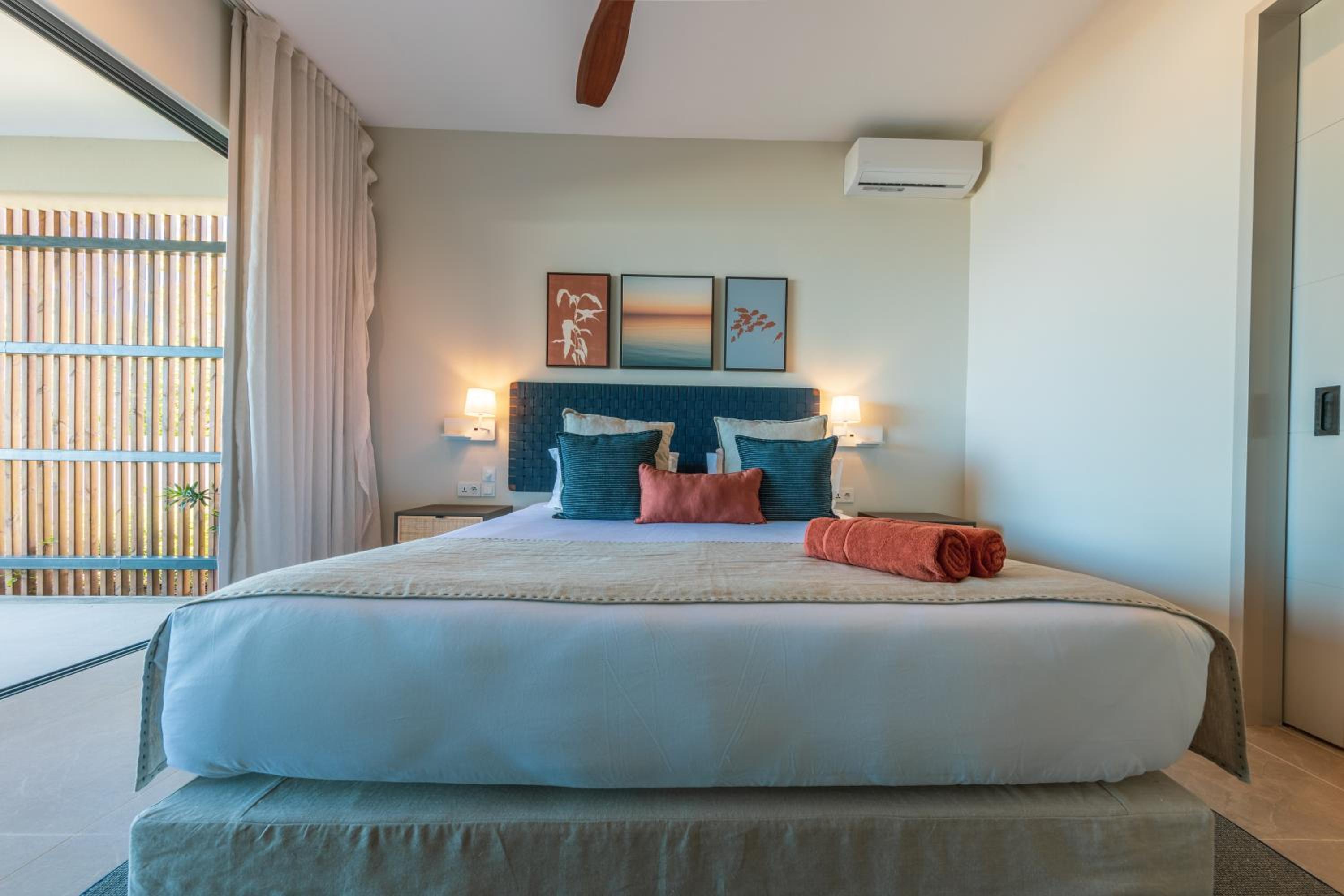 Three-Bedrooms Premium Apartment photo 1