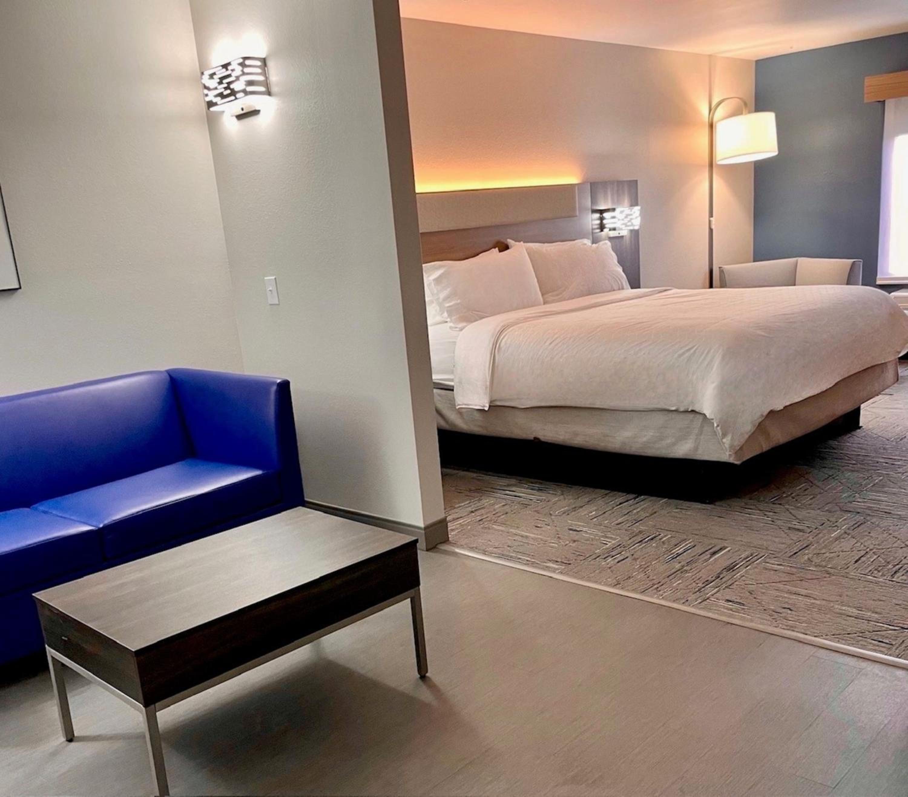 King Suite - Photo 5