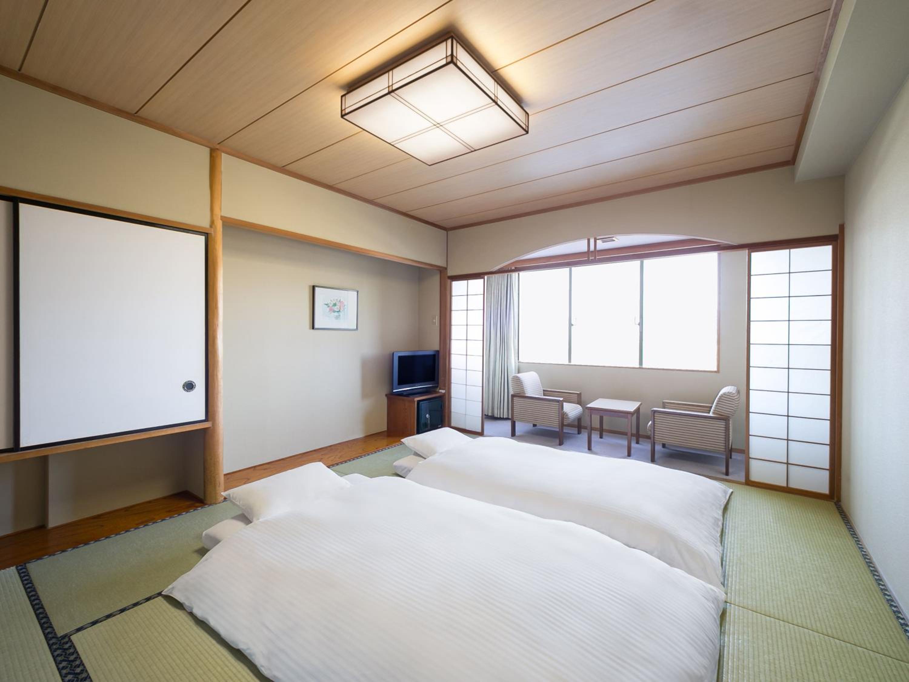 Japanese Style Classic Room with Four Futon Beds photo 3