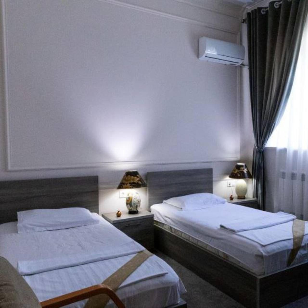 Standard Twin Room with Garden View