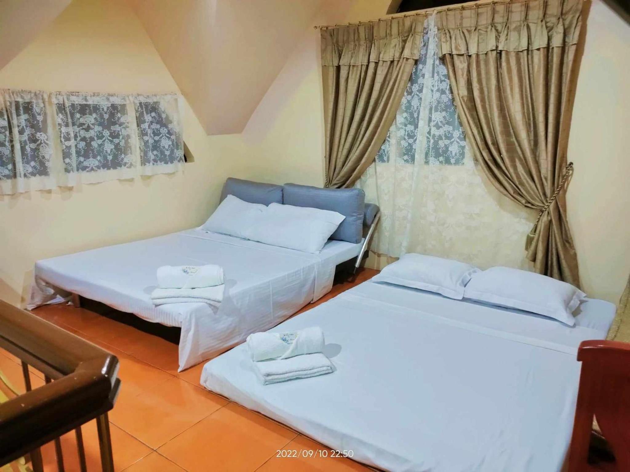 Deluxe Double Room with Balcony and Sea View - Photo 7
