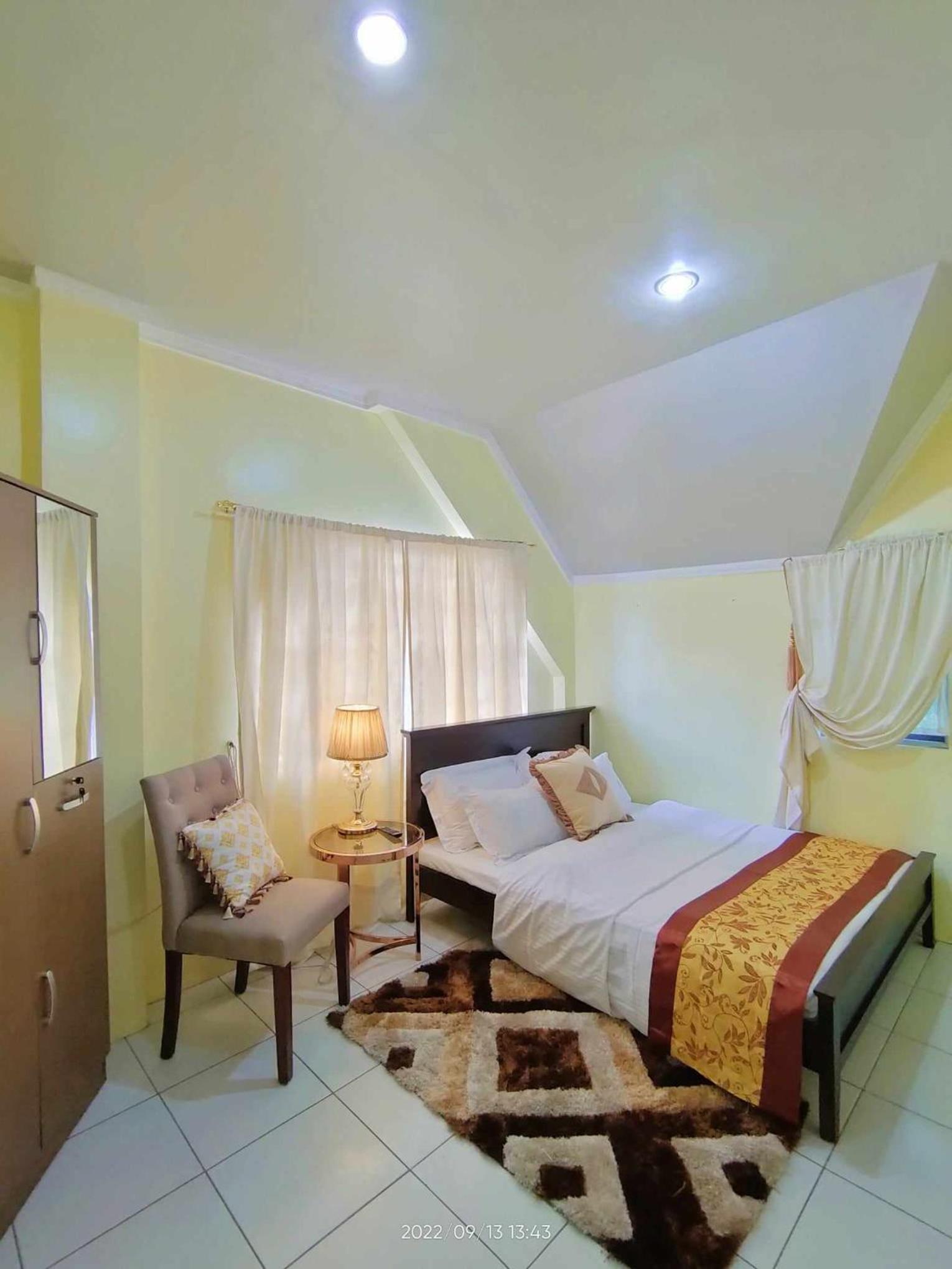 Deluxe Queen Room photo 2