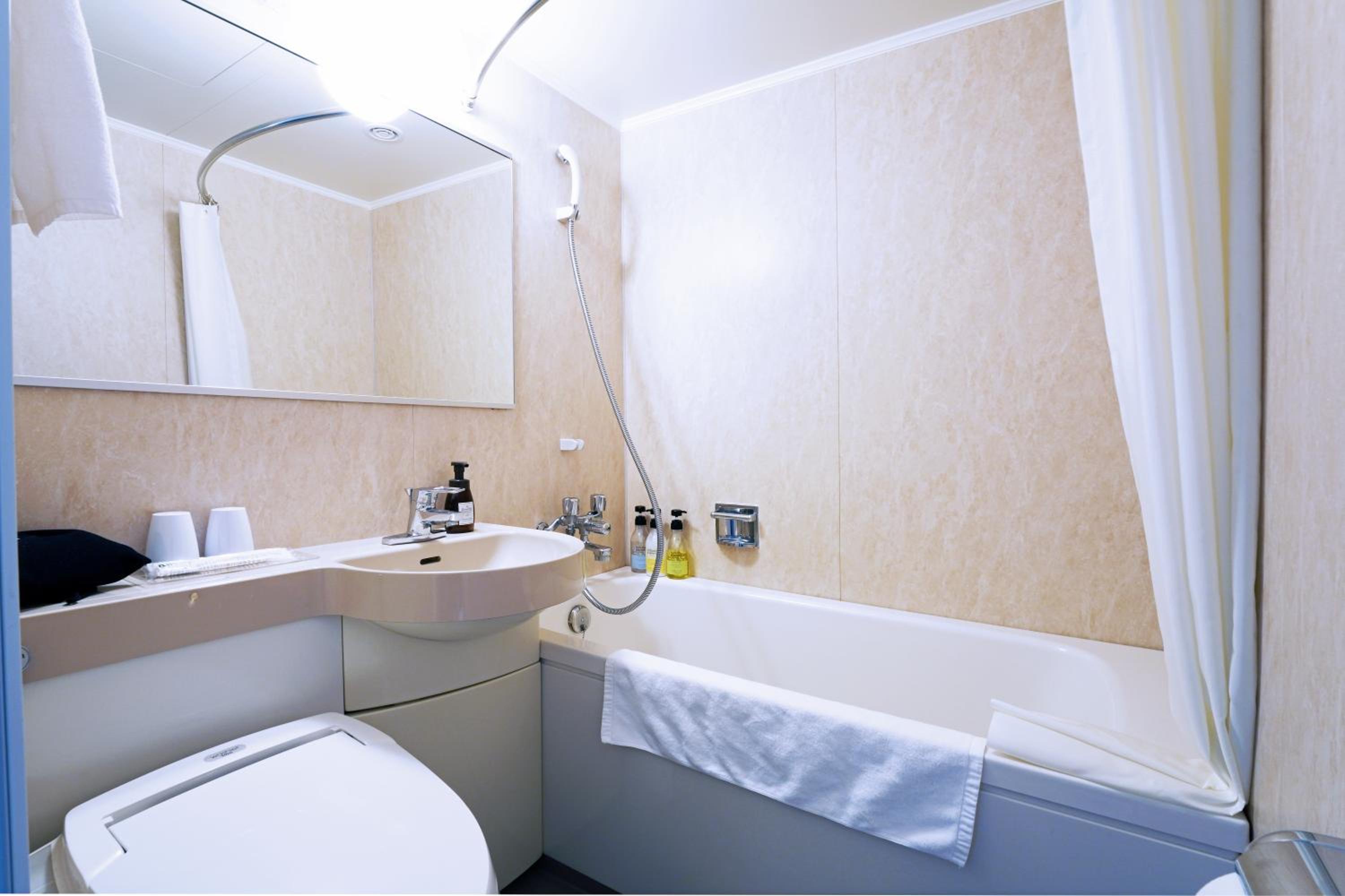 Standard Double Room with Small Double Bed - Non-Smoking - Photo 2