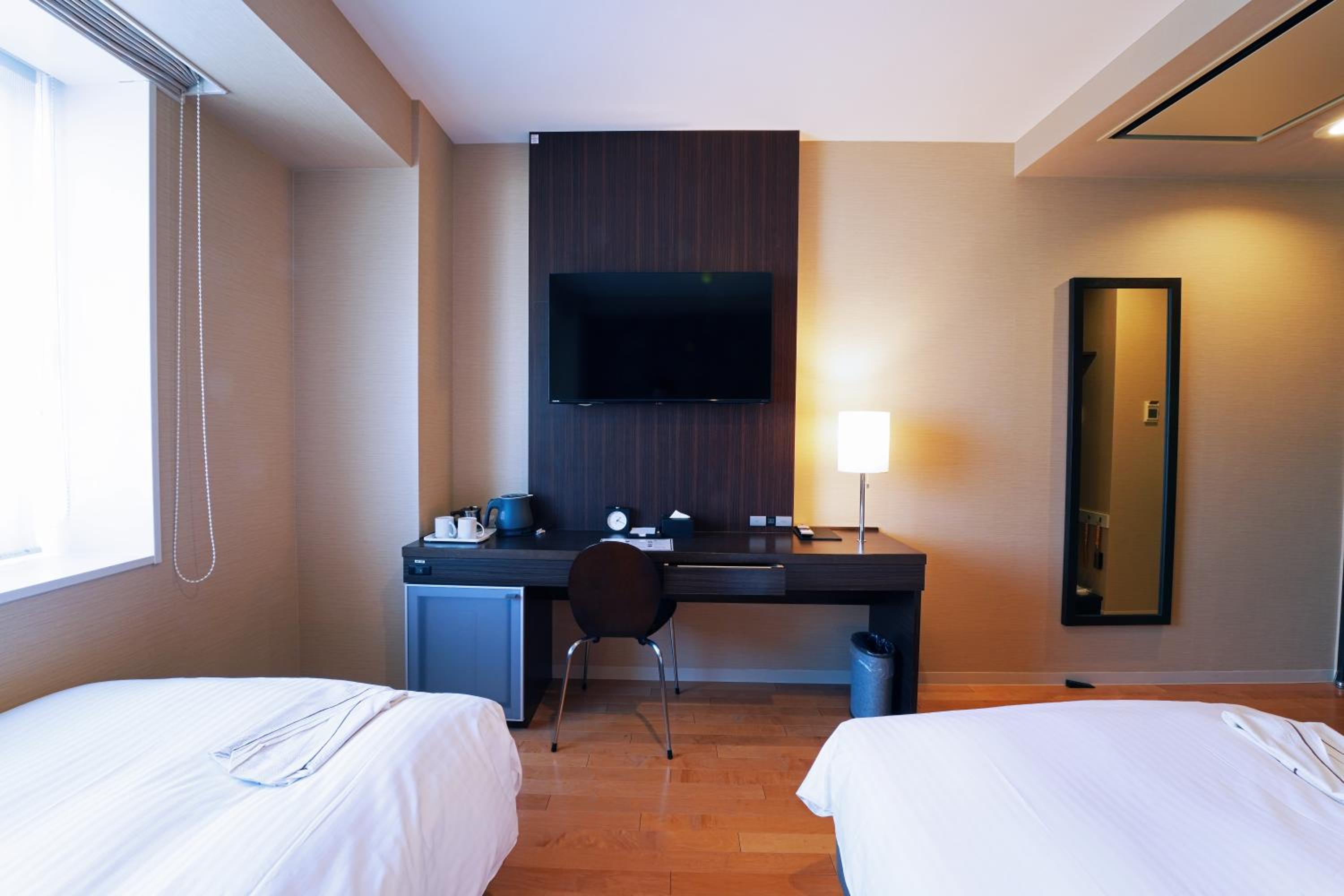 Standard Twin Room - Non-Smoking - Photo 3
