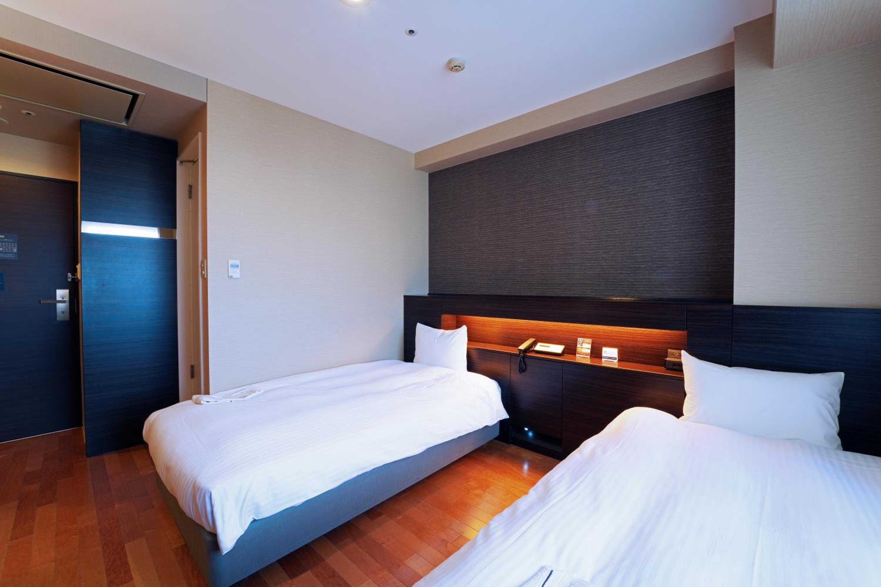 Standard Twin Room - Non-Smoking - Photo 1