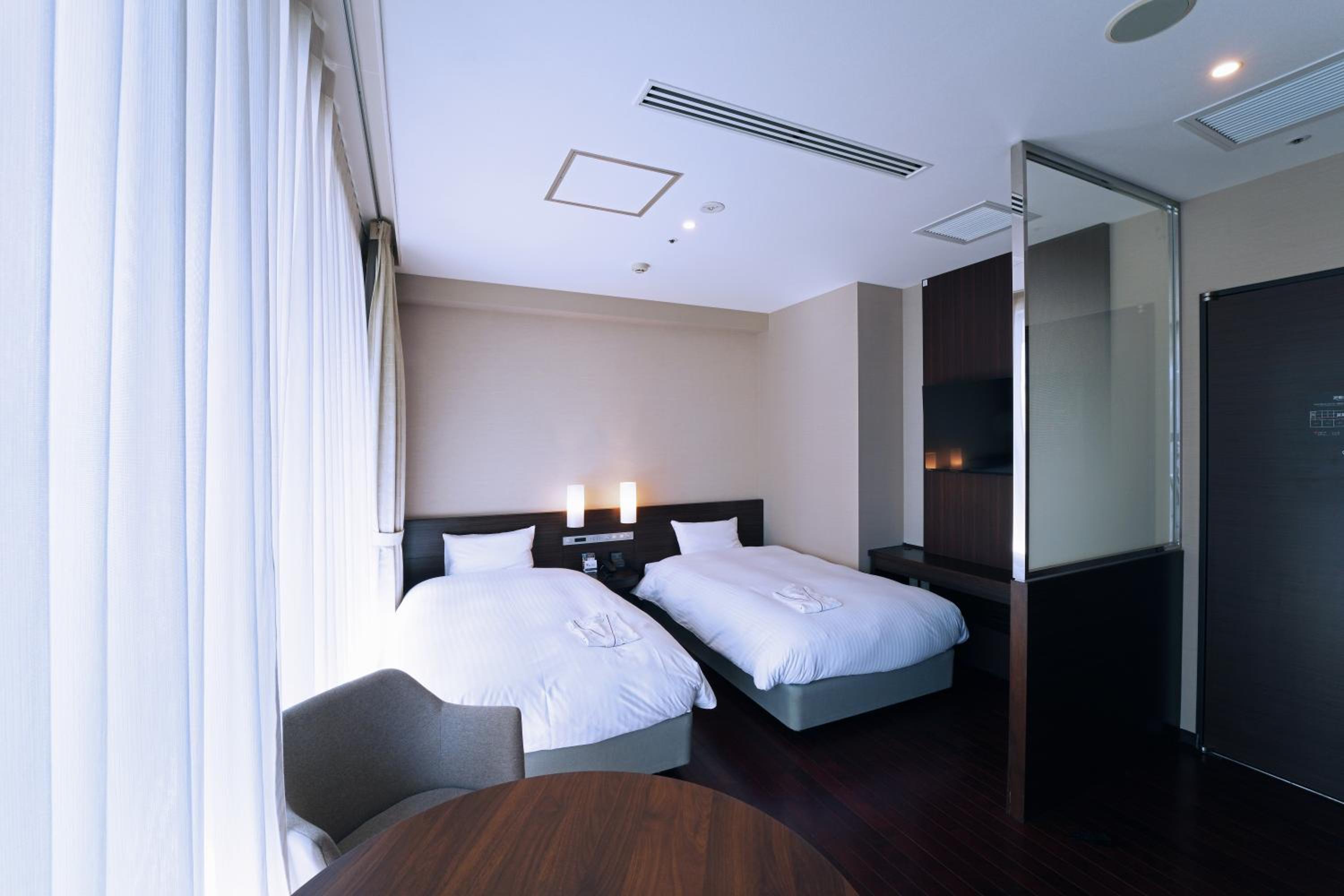Superior Twin Room with Balcony - Photo 1