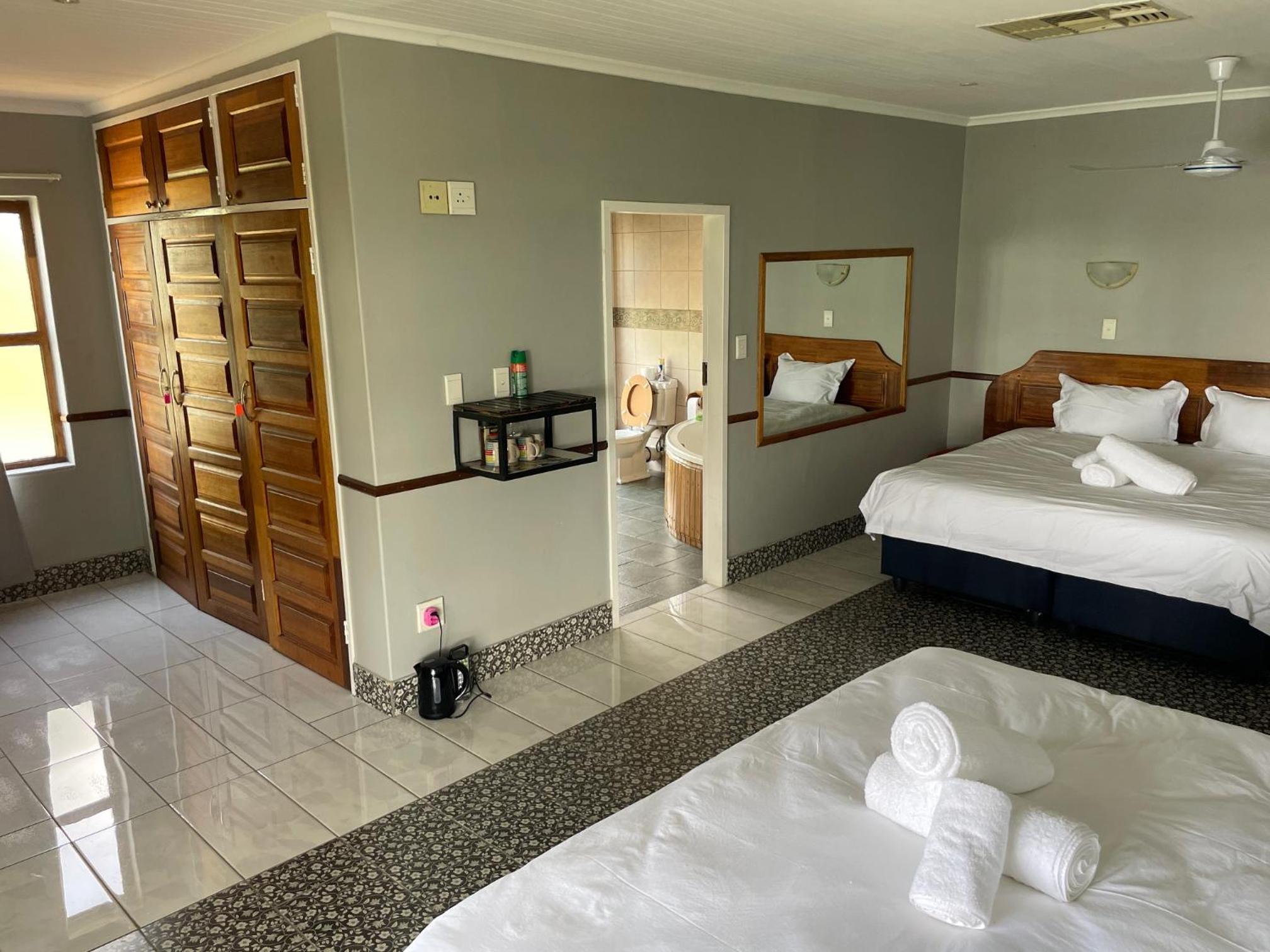 Deluxe Family Suite photo 2