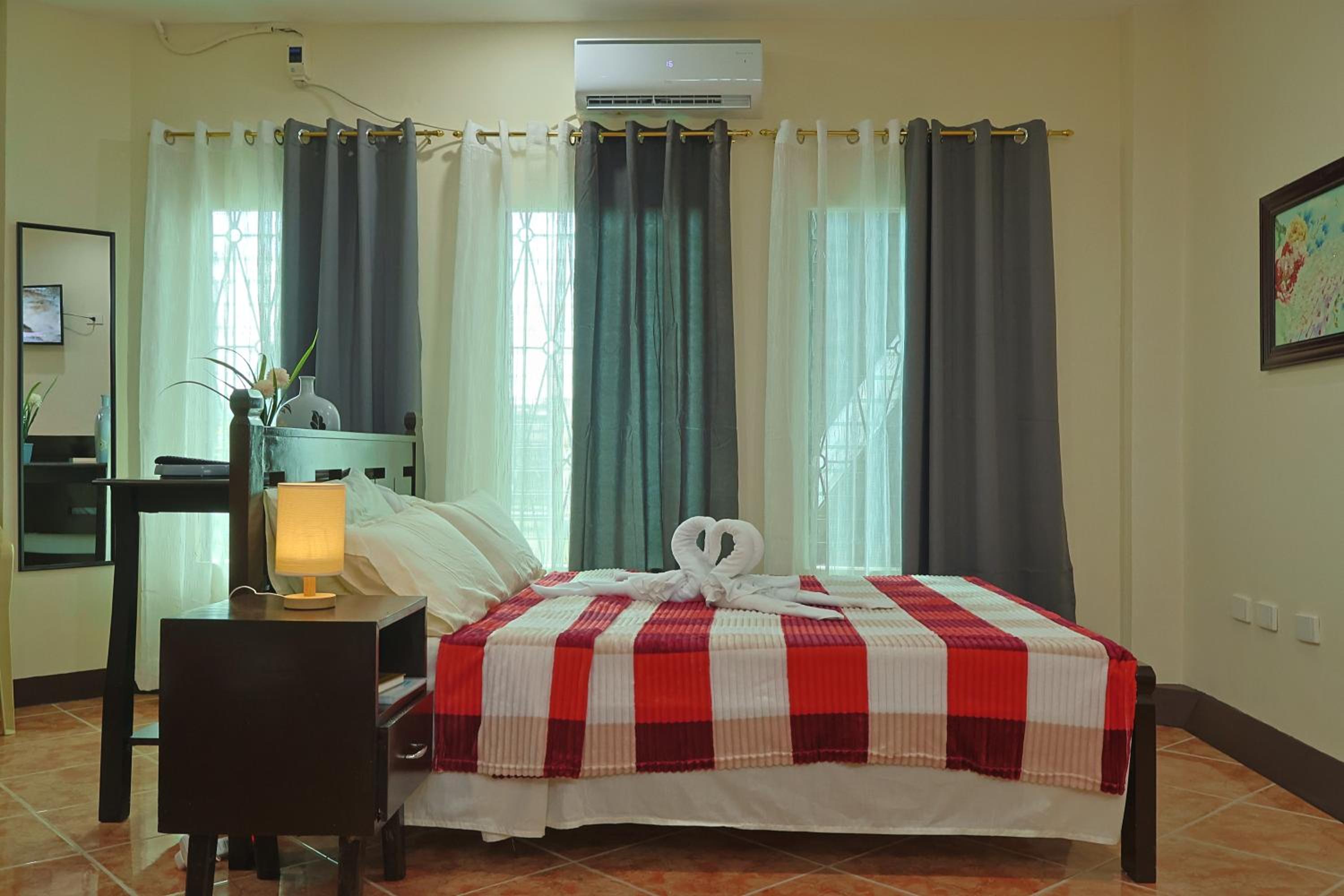 Family Room with Garden View photo 1