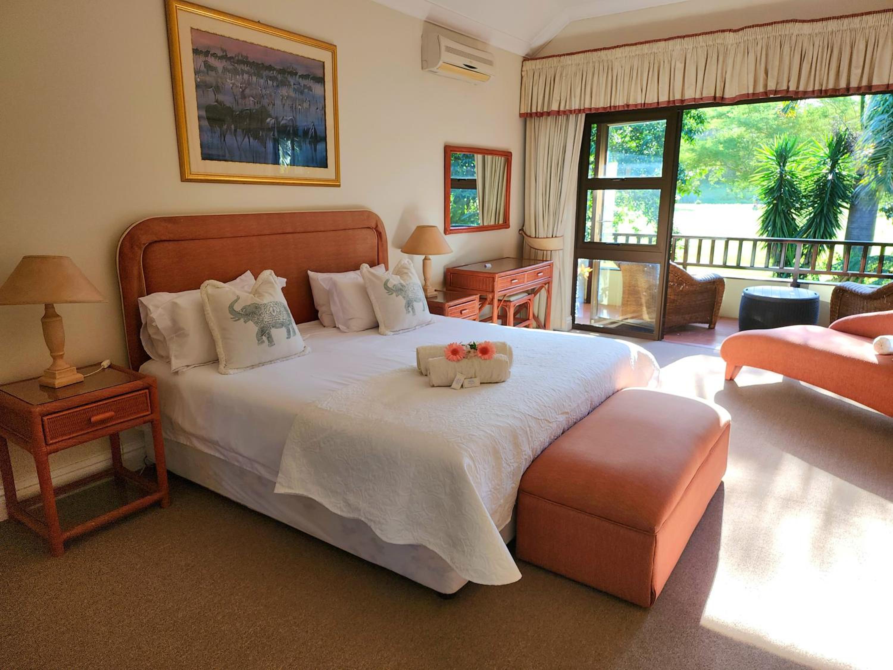 Three-Bedroom Villa photo 1