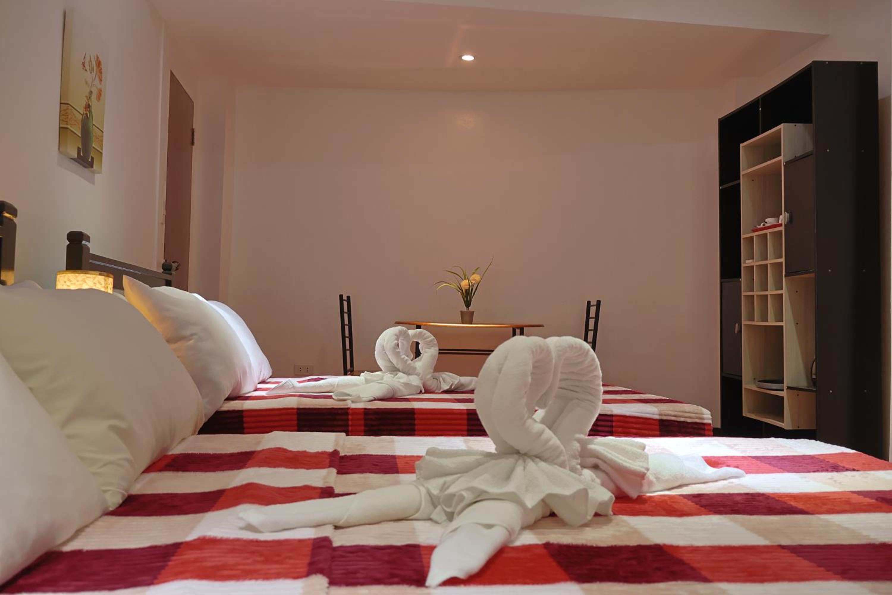 Double or Twin Room with Private Bathroom photo 2