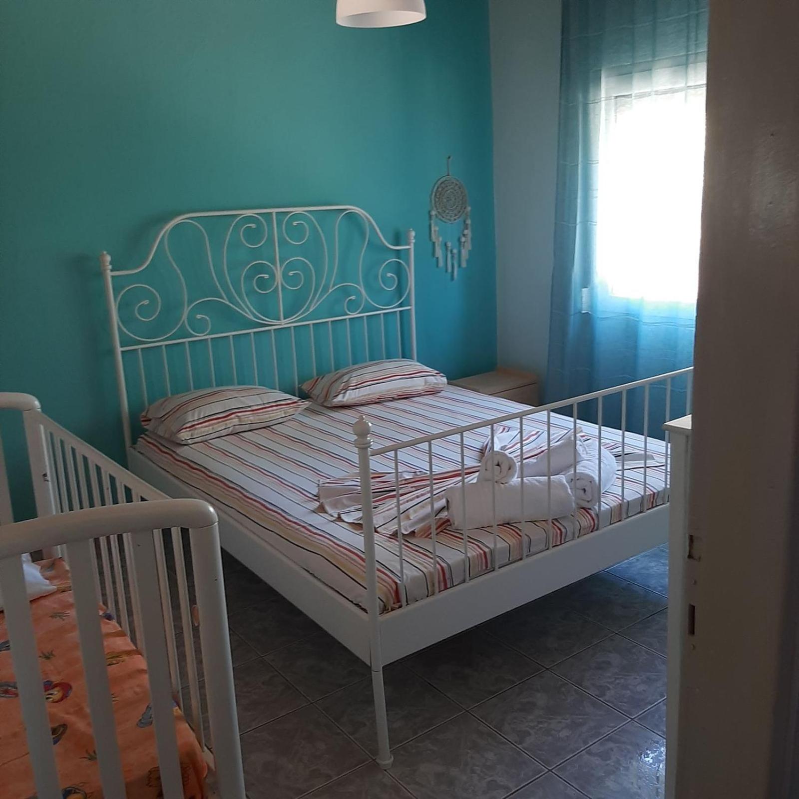 Four-Bedroom House photo 1