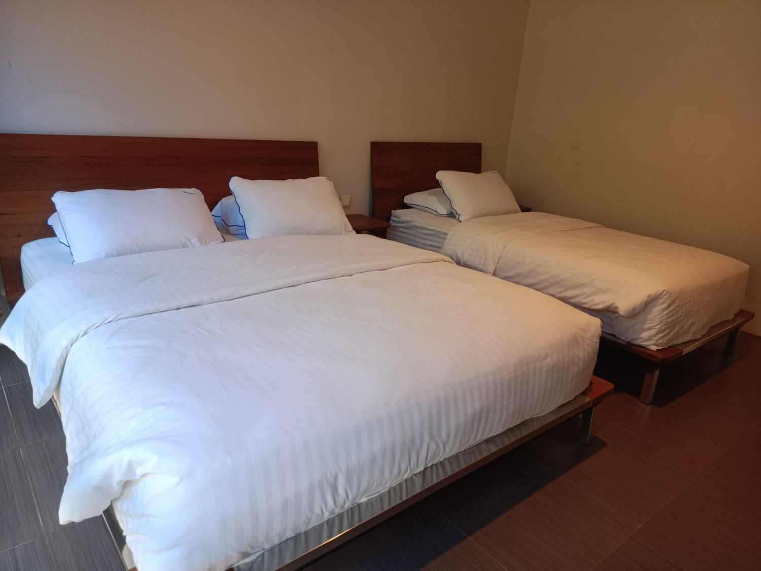 Triple Room