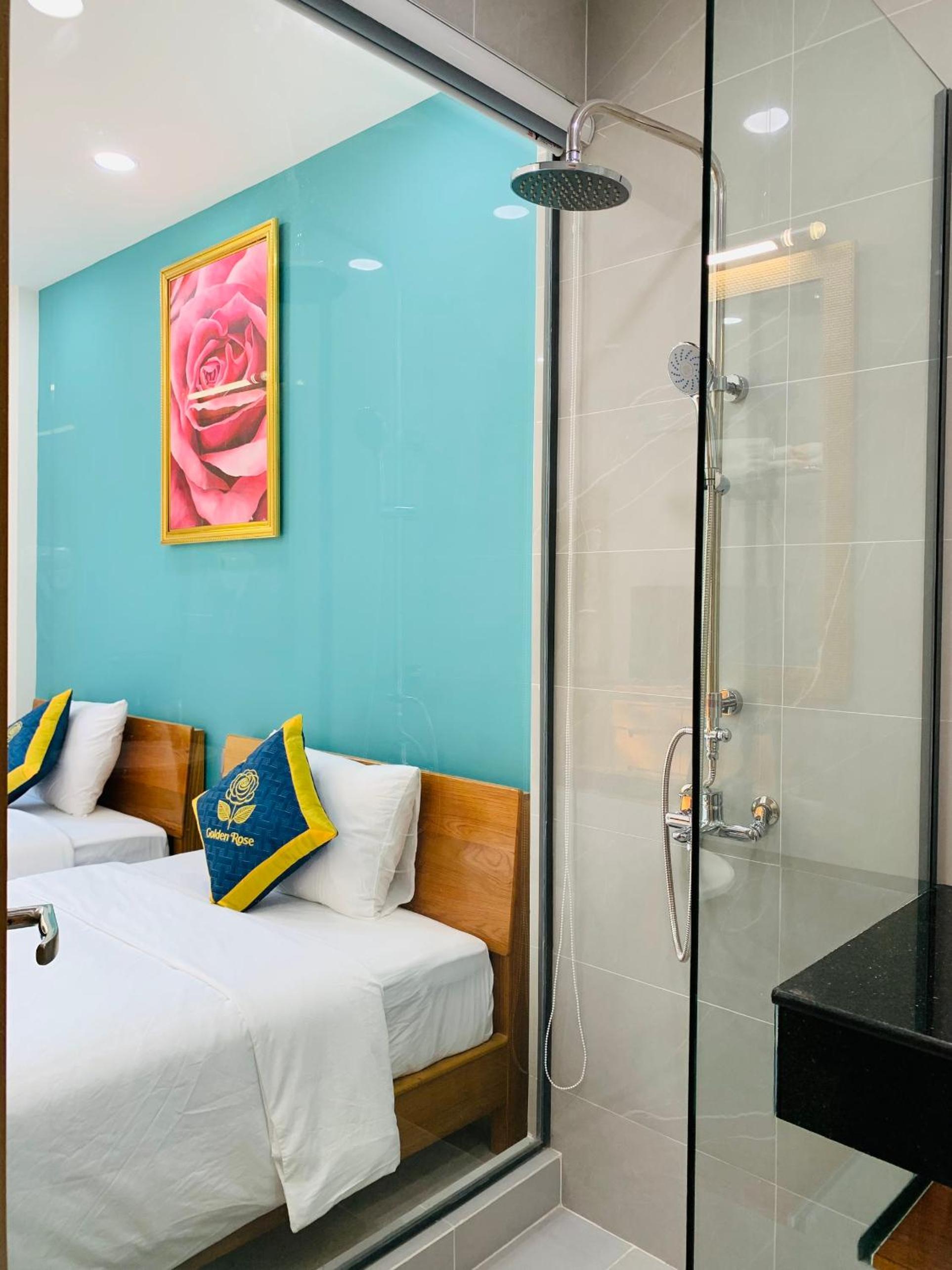 Deluxe Double Room with Sea View - Photo 9