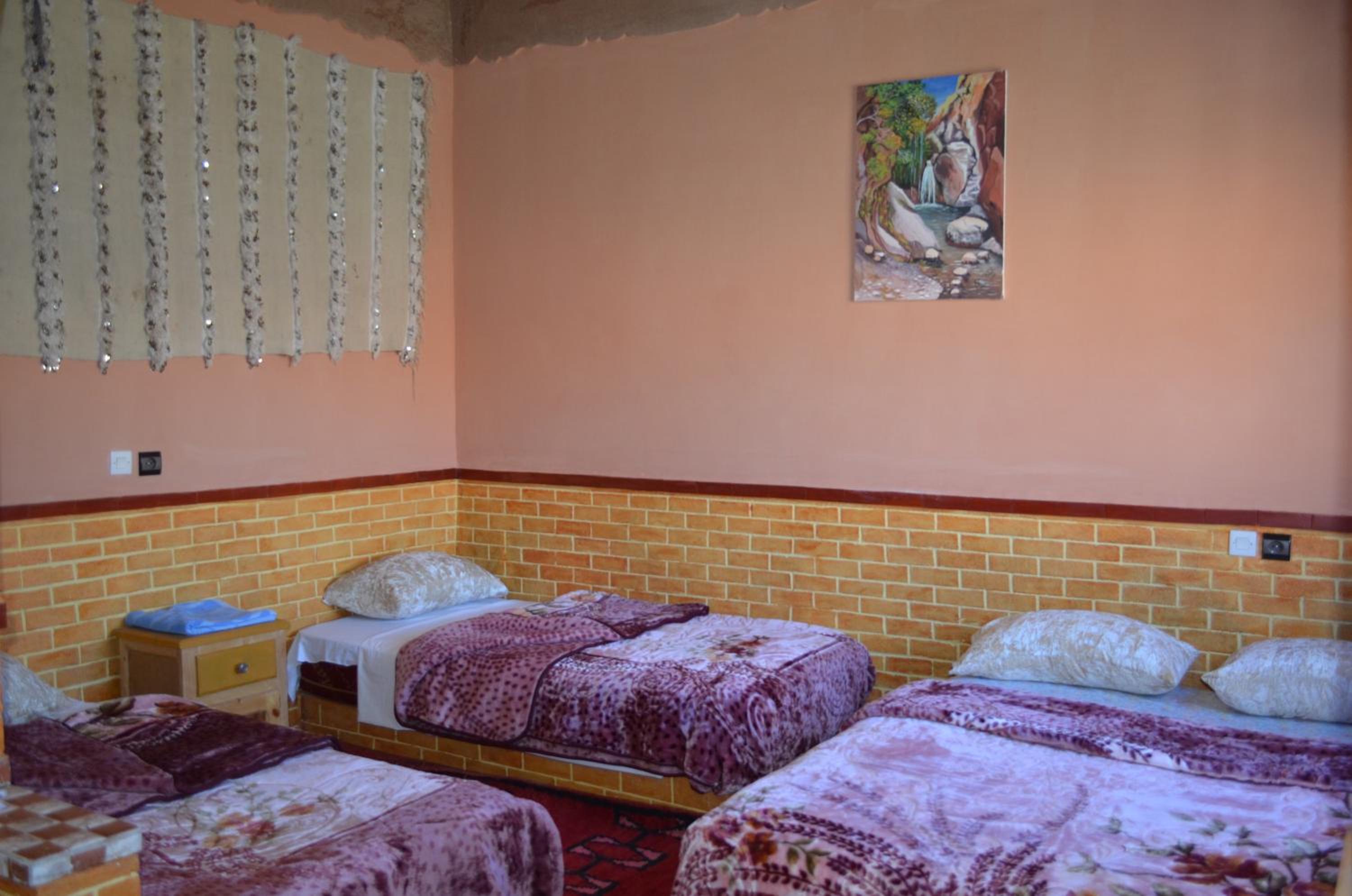 Triple Room With Private Bathroom photo 2