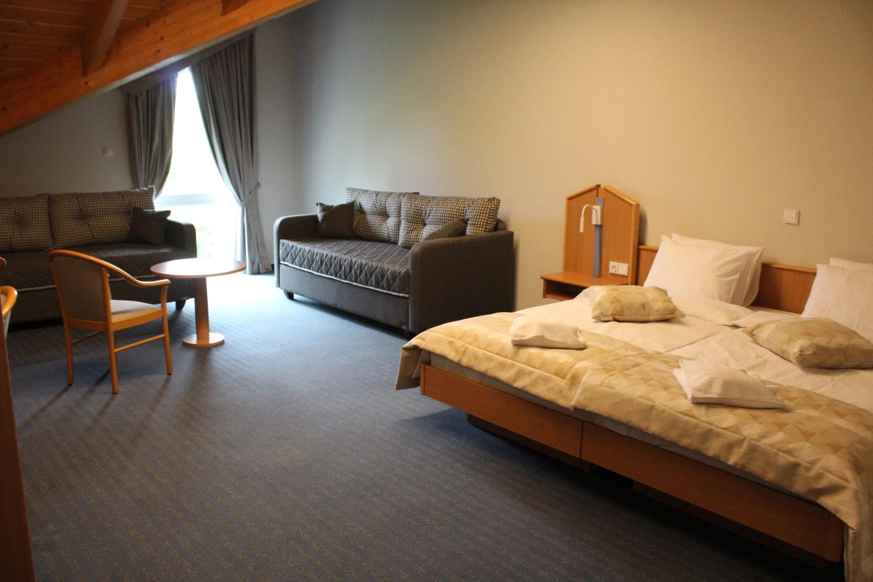 Quadruple Room - Photo 3