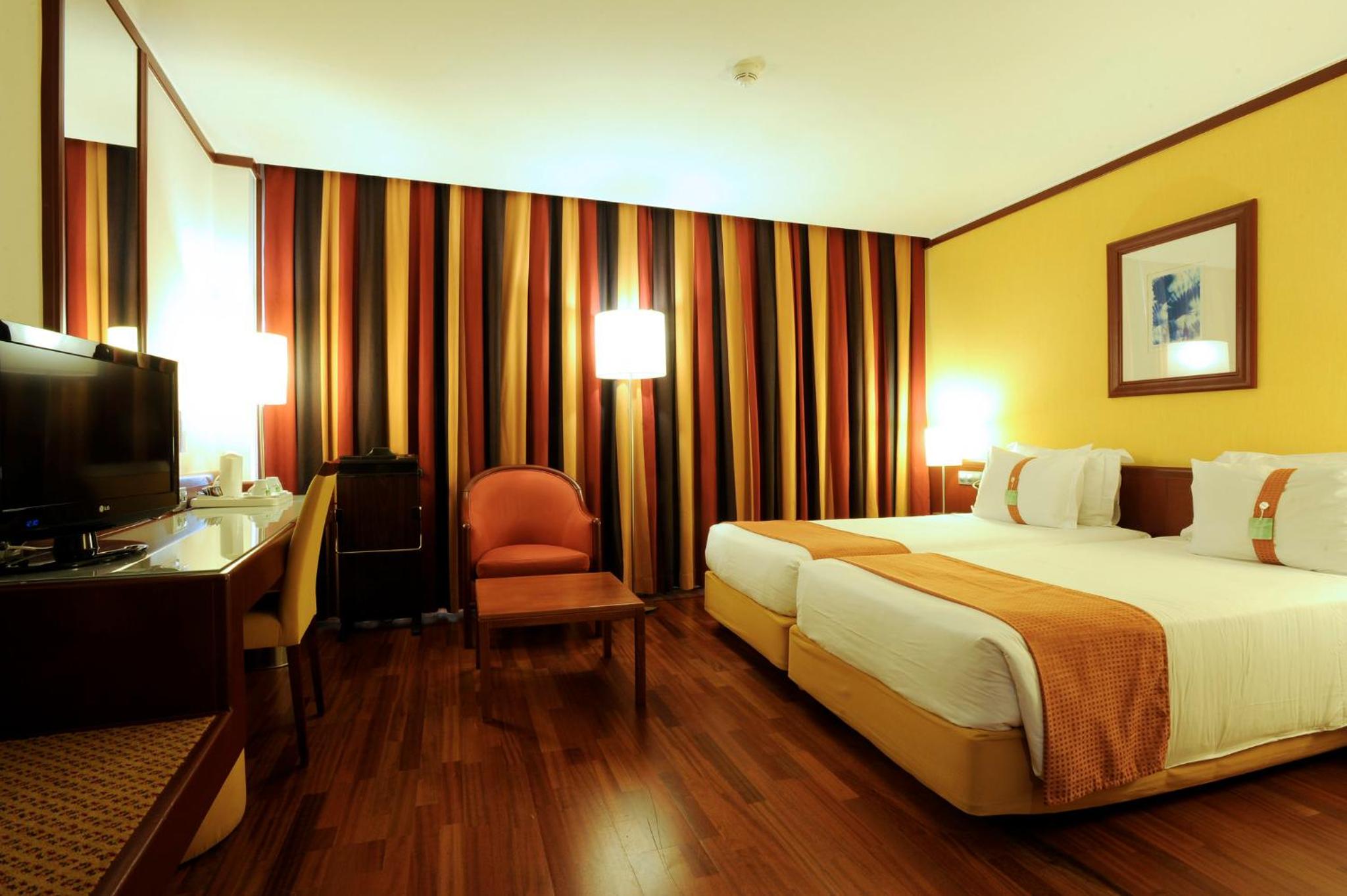 Standard Room, 1 Double Bed, Smoking (Smoking Floor) thumbnail 6