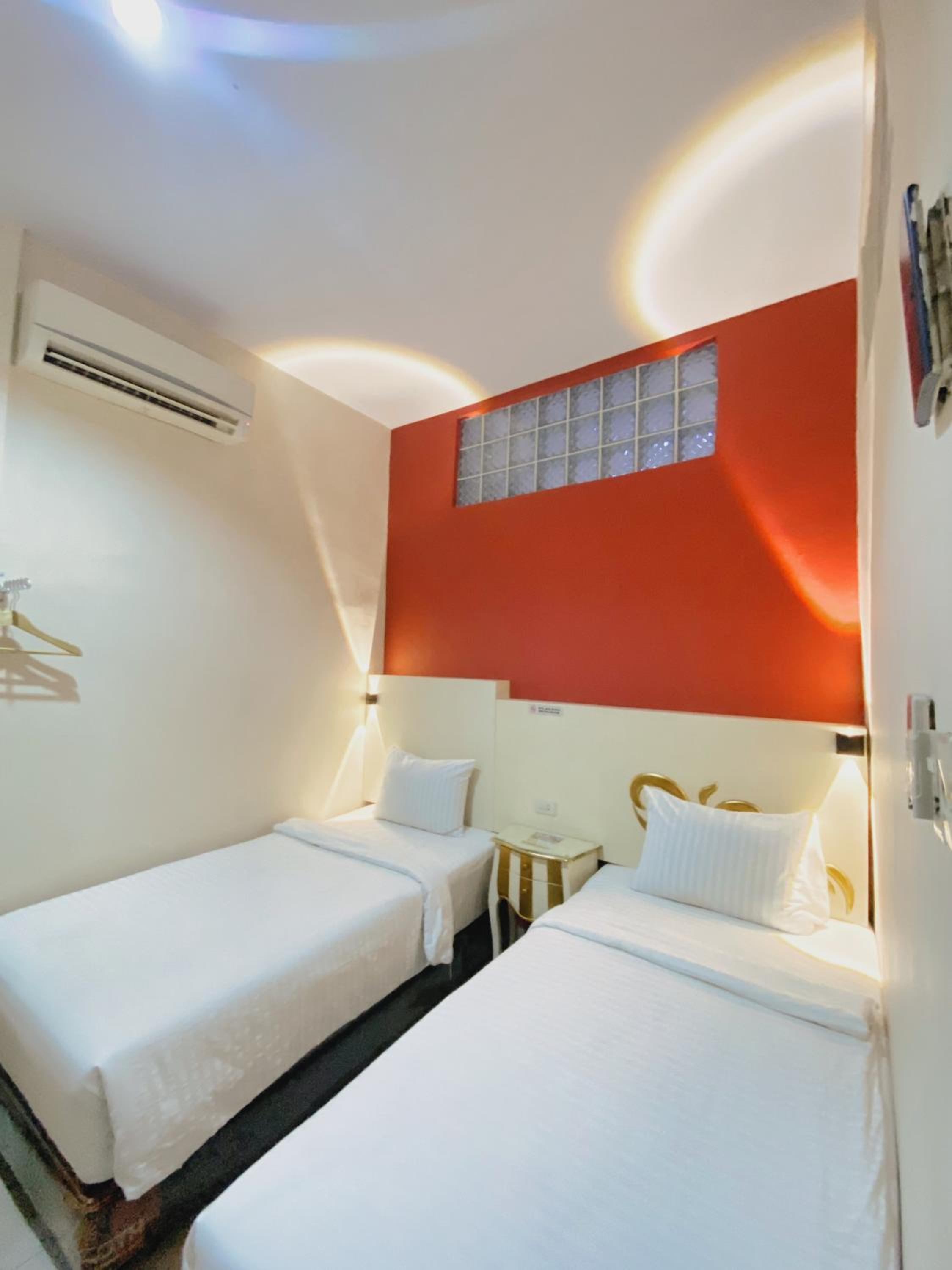 Superior Twin Room - Photo 3