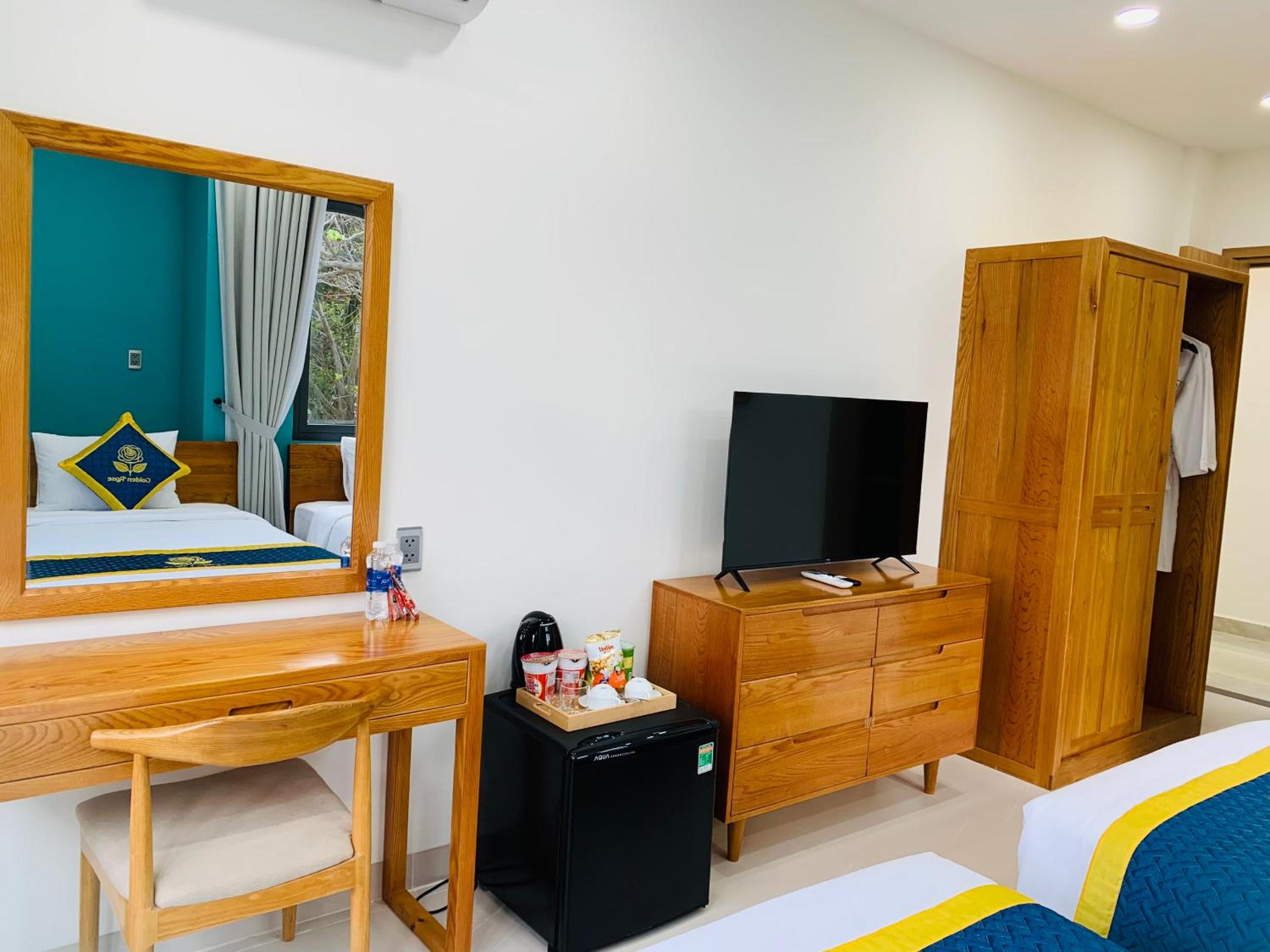 Standard Double or Twin Room - Photo 5
