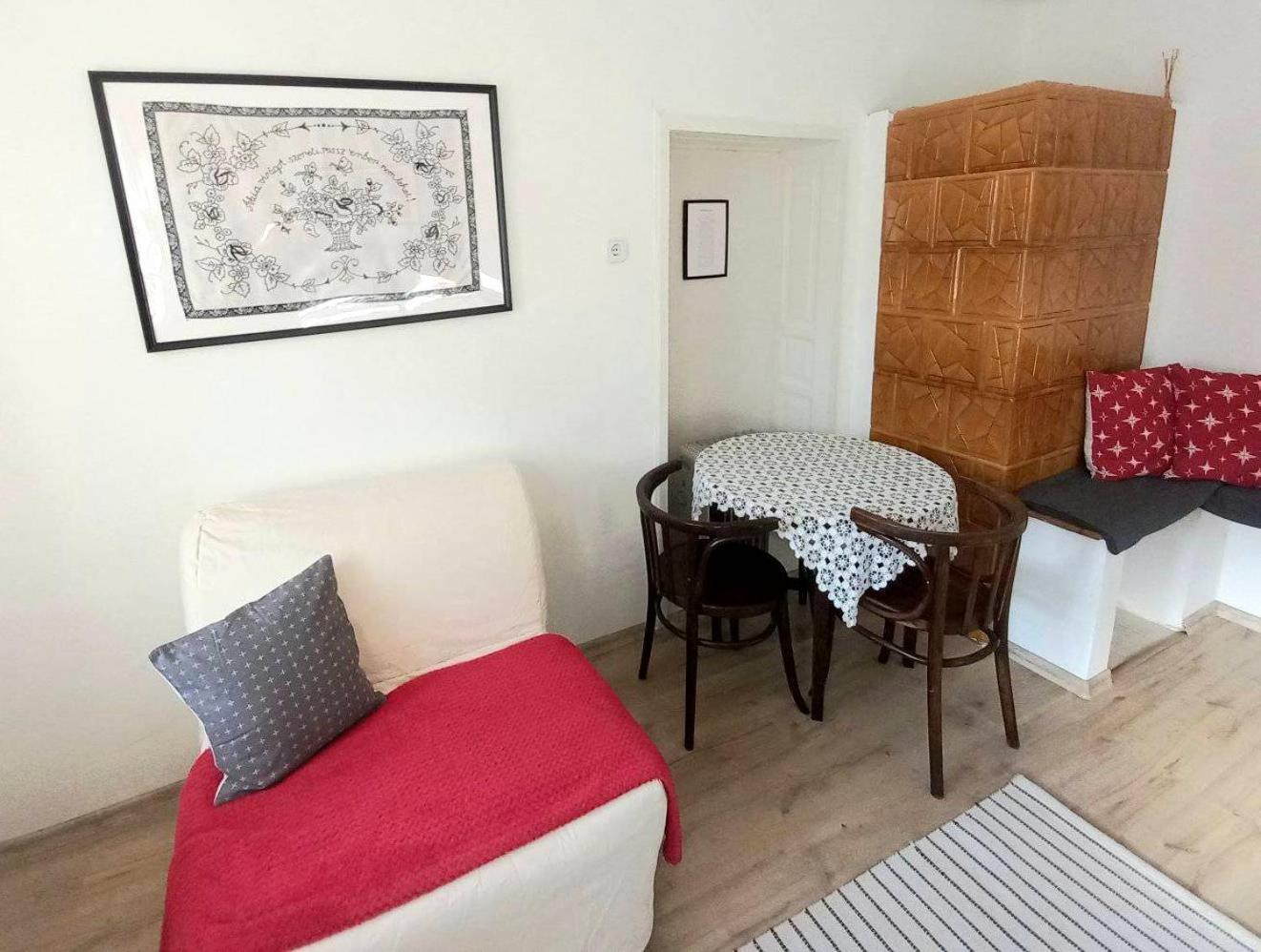 Two-Bedroom House - Photo 15
