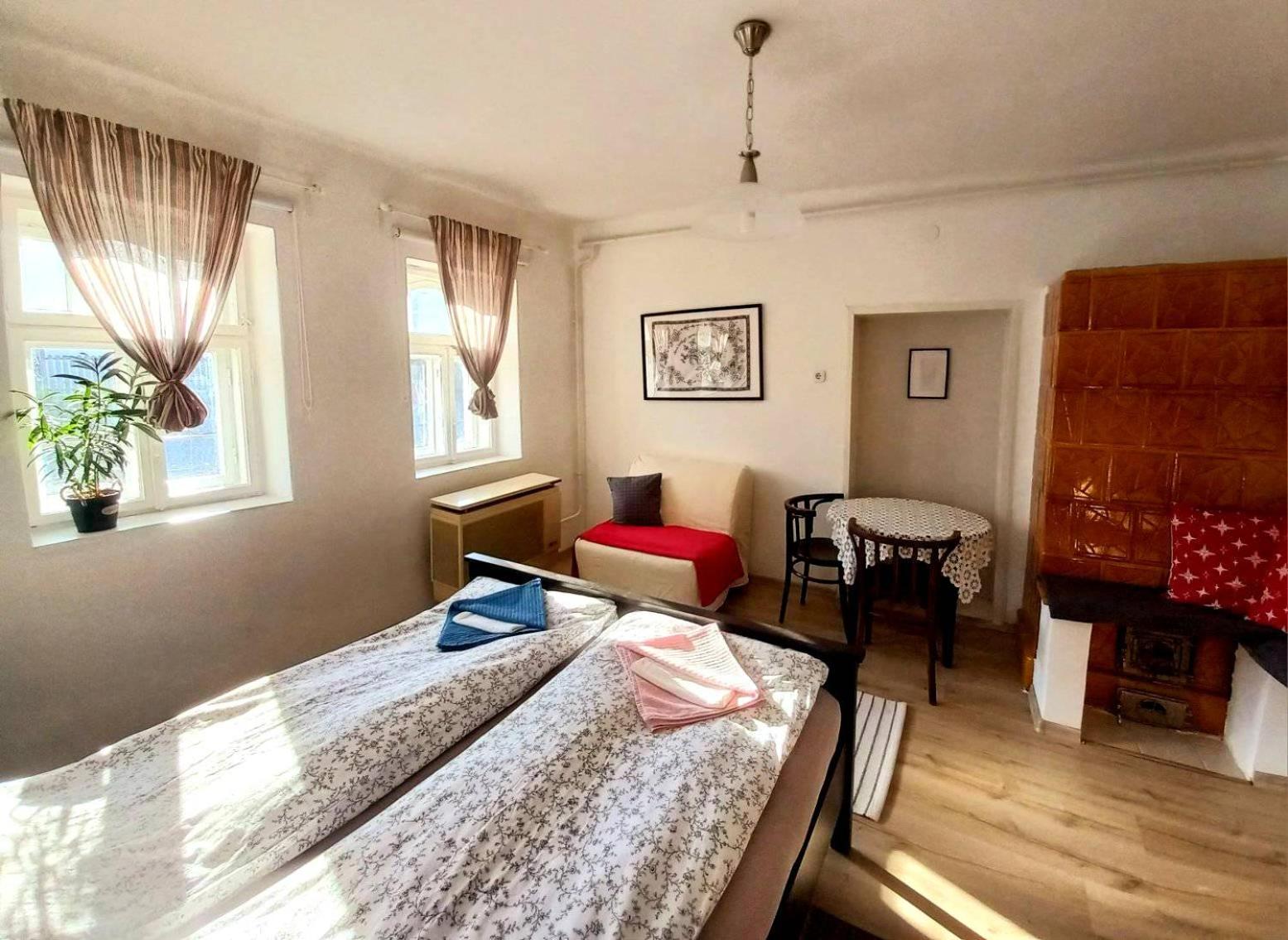 Two-Bedroom House - Photo 16