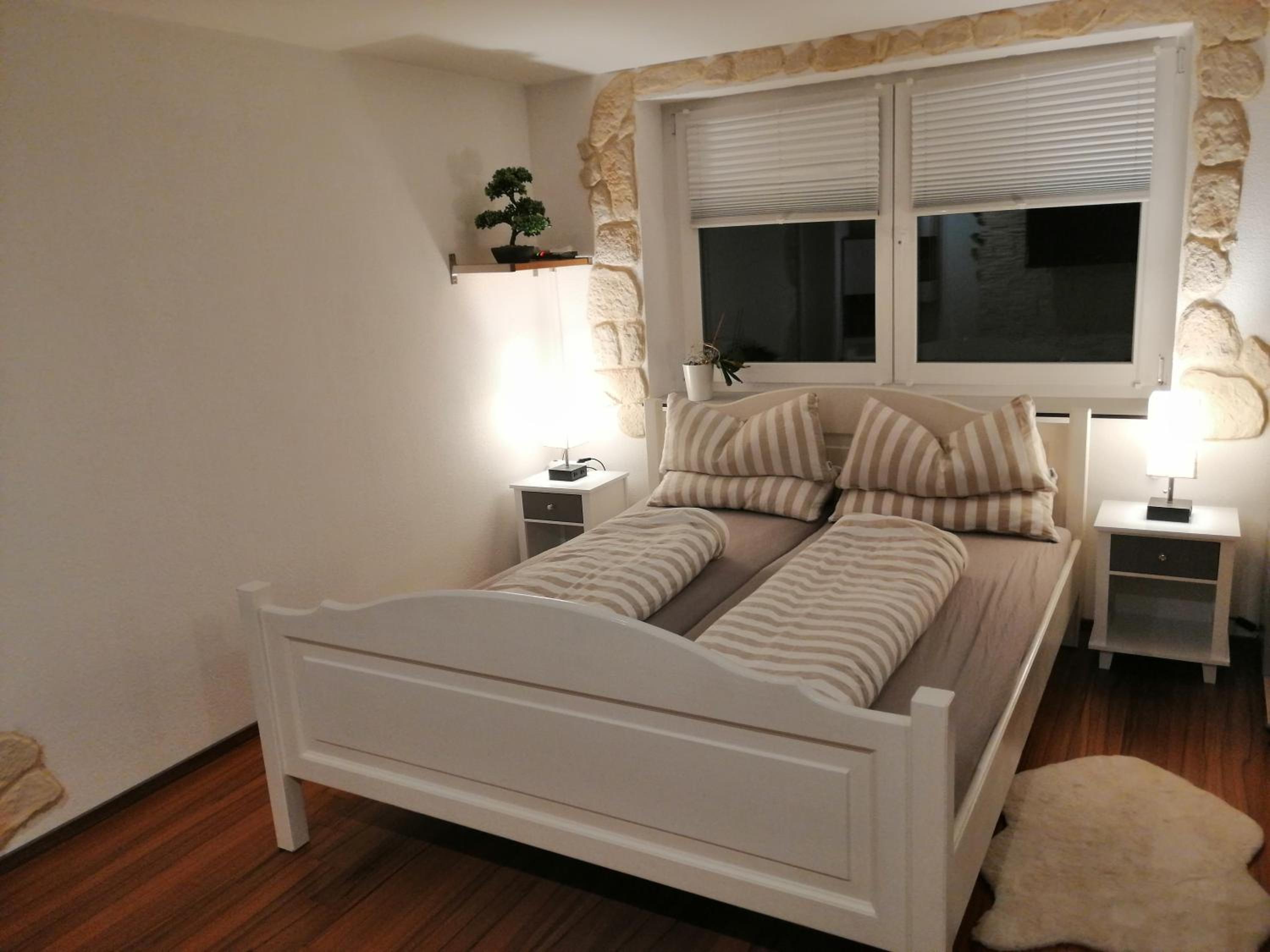One-Bedroom Apartment photo 1
