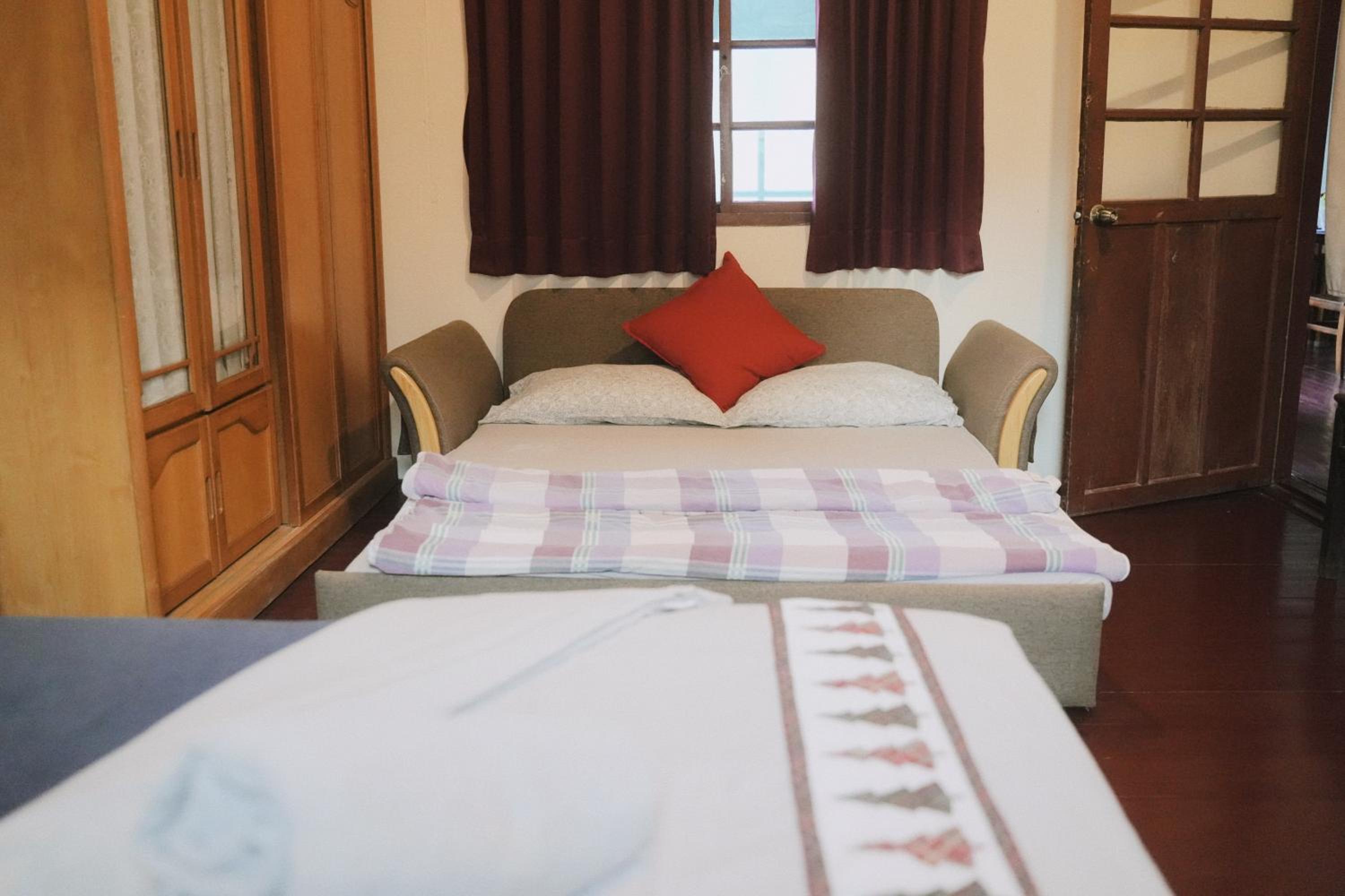 Quadruple Room - Photo 8