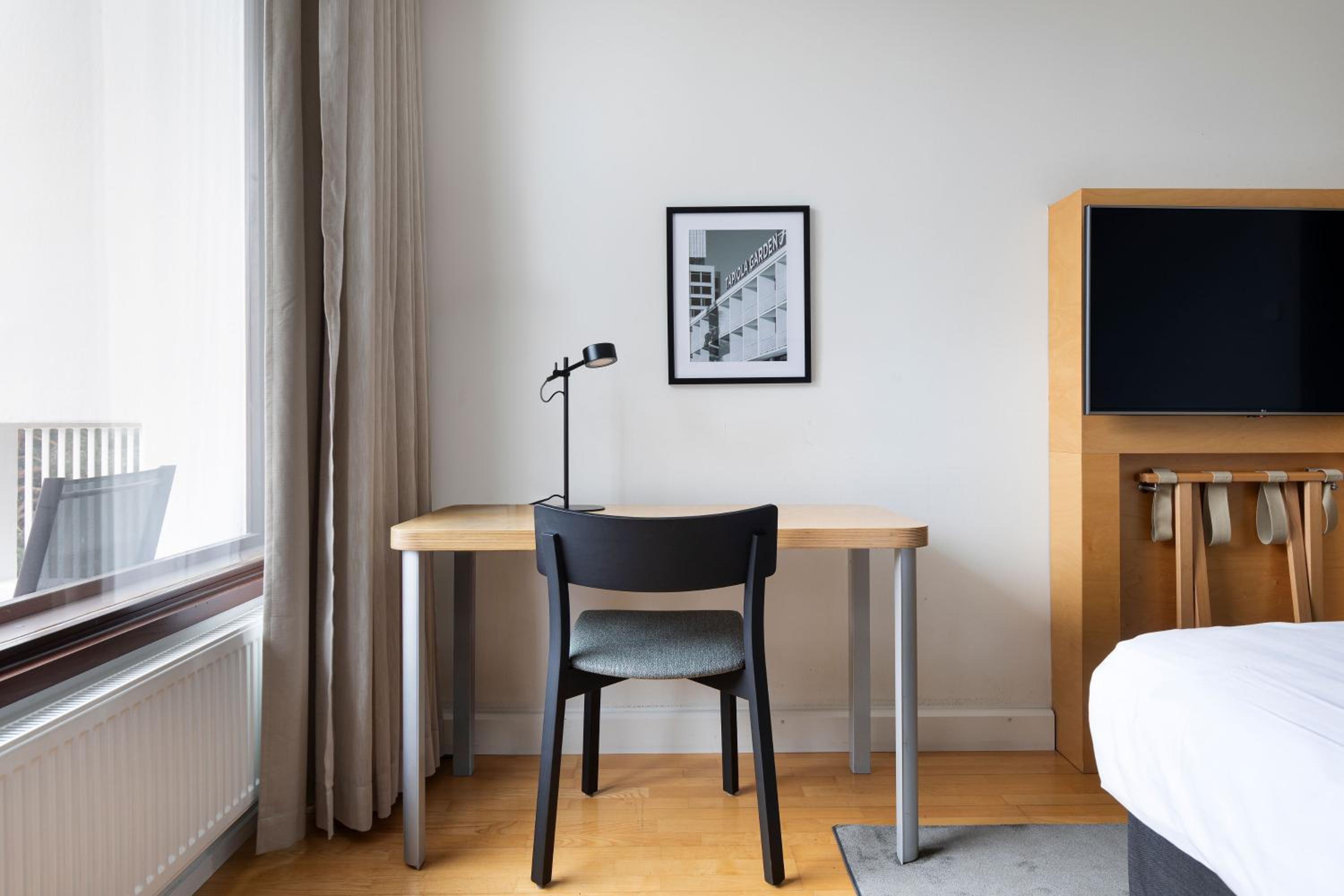 Standard Twin Room - Photo 4