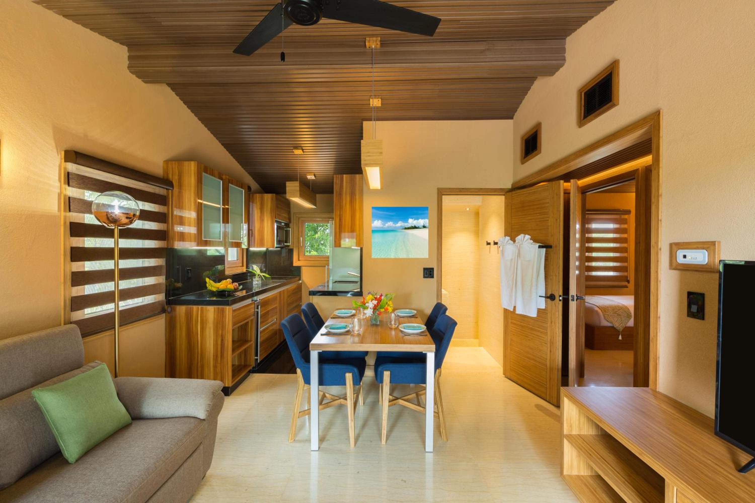 Luxury Cottage with 2 King Beds
