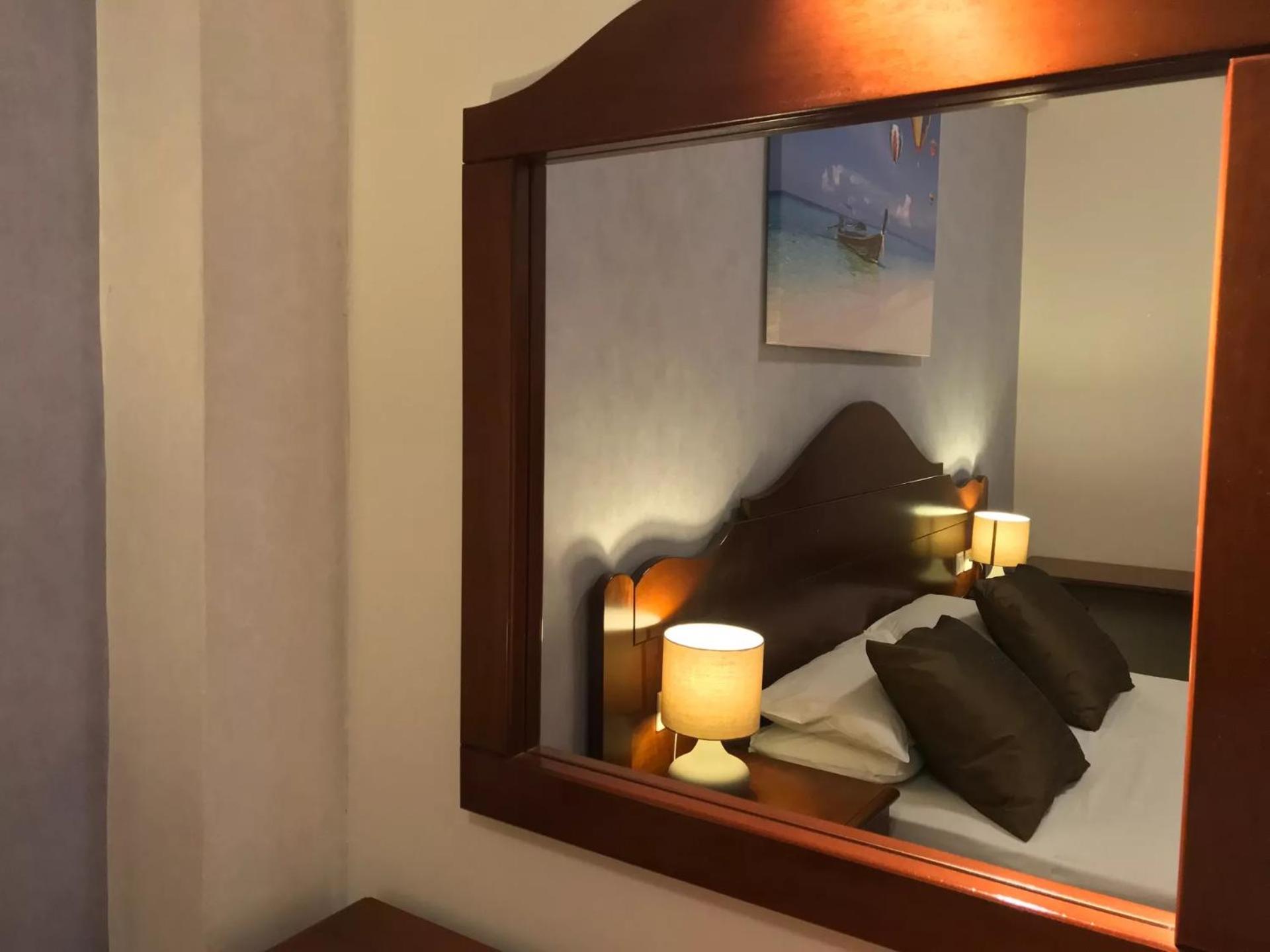 Comfort Room - Photo 6