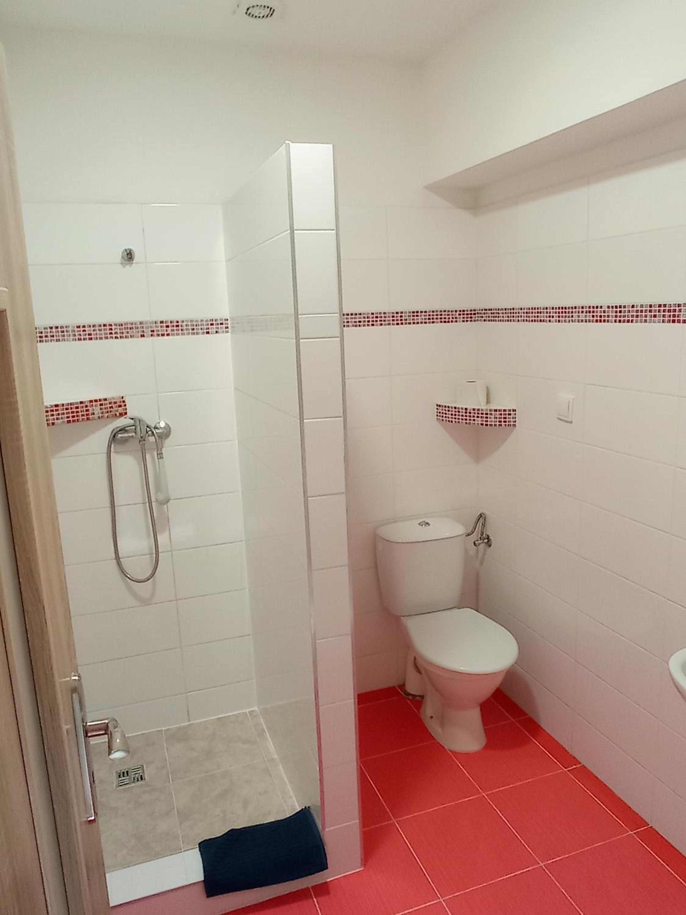 Comfort Triple Room with Shower photo 3