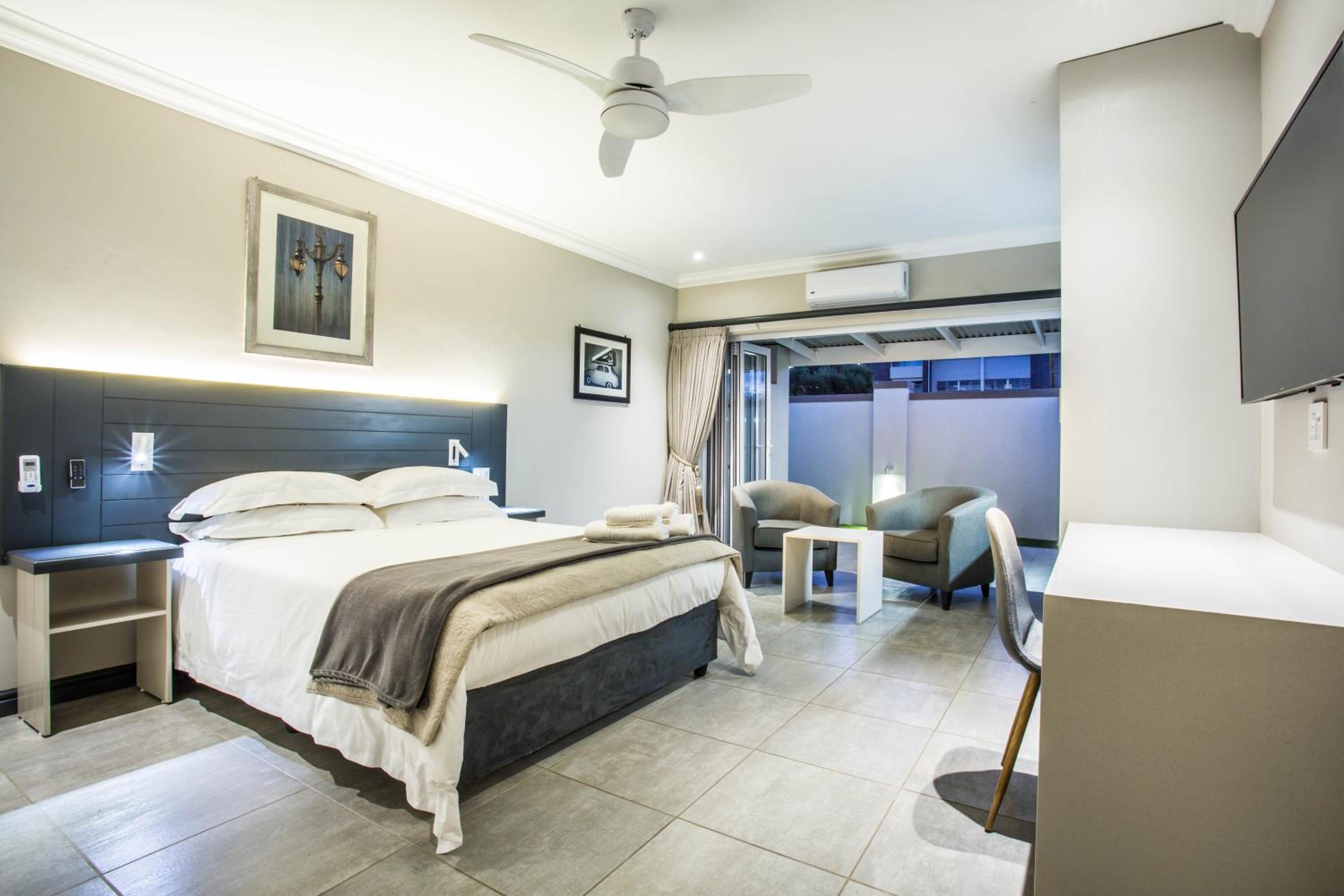 Executive Suites - Photo 1