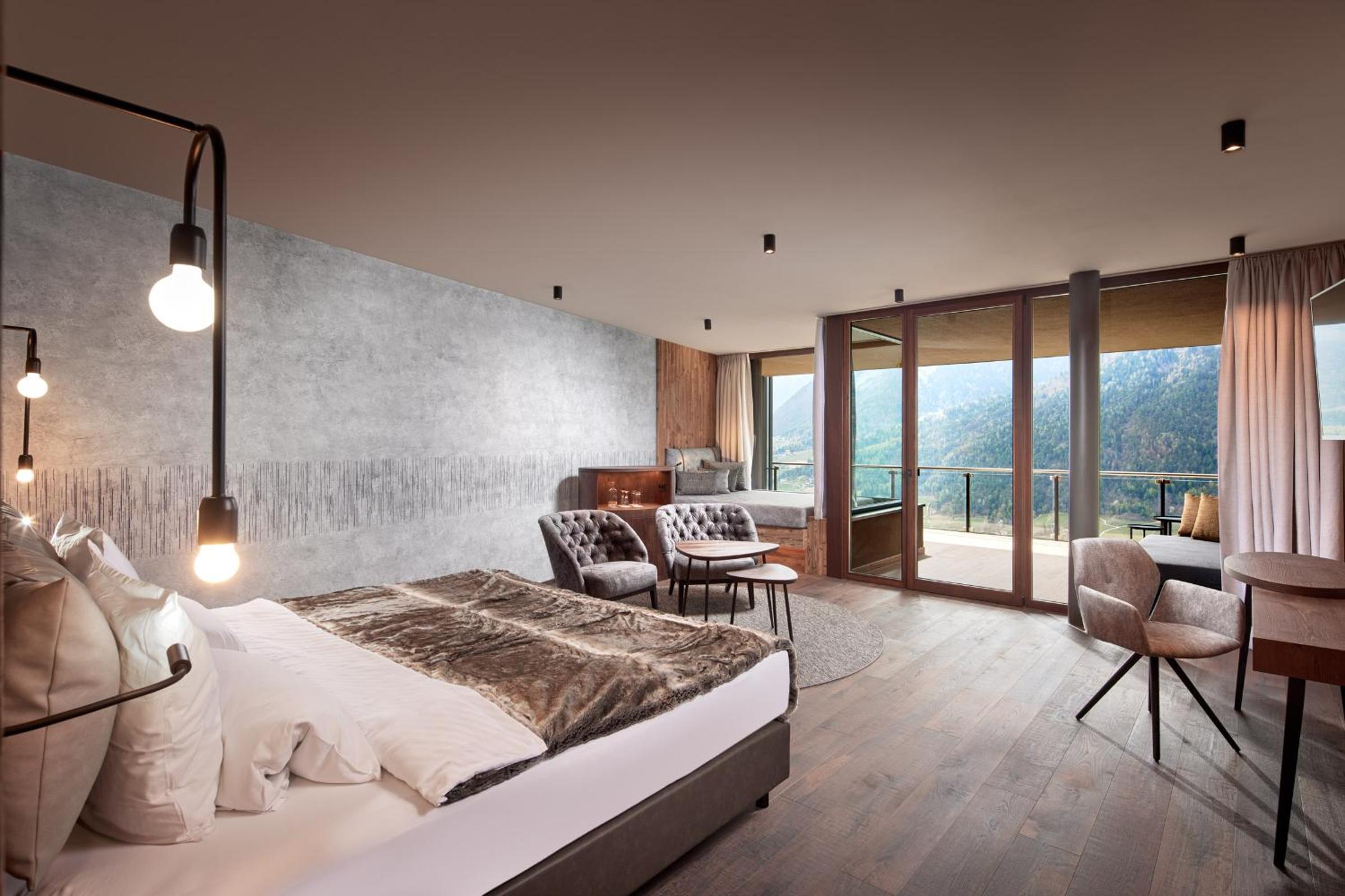 Suite with Mountain View - Photo 1