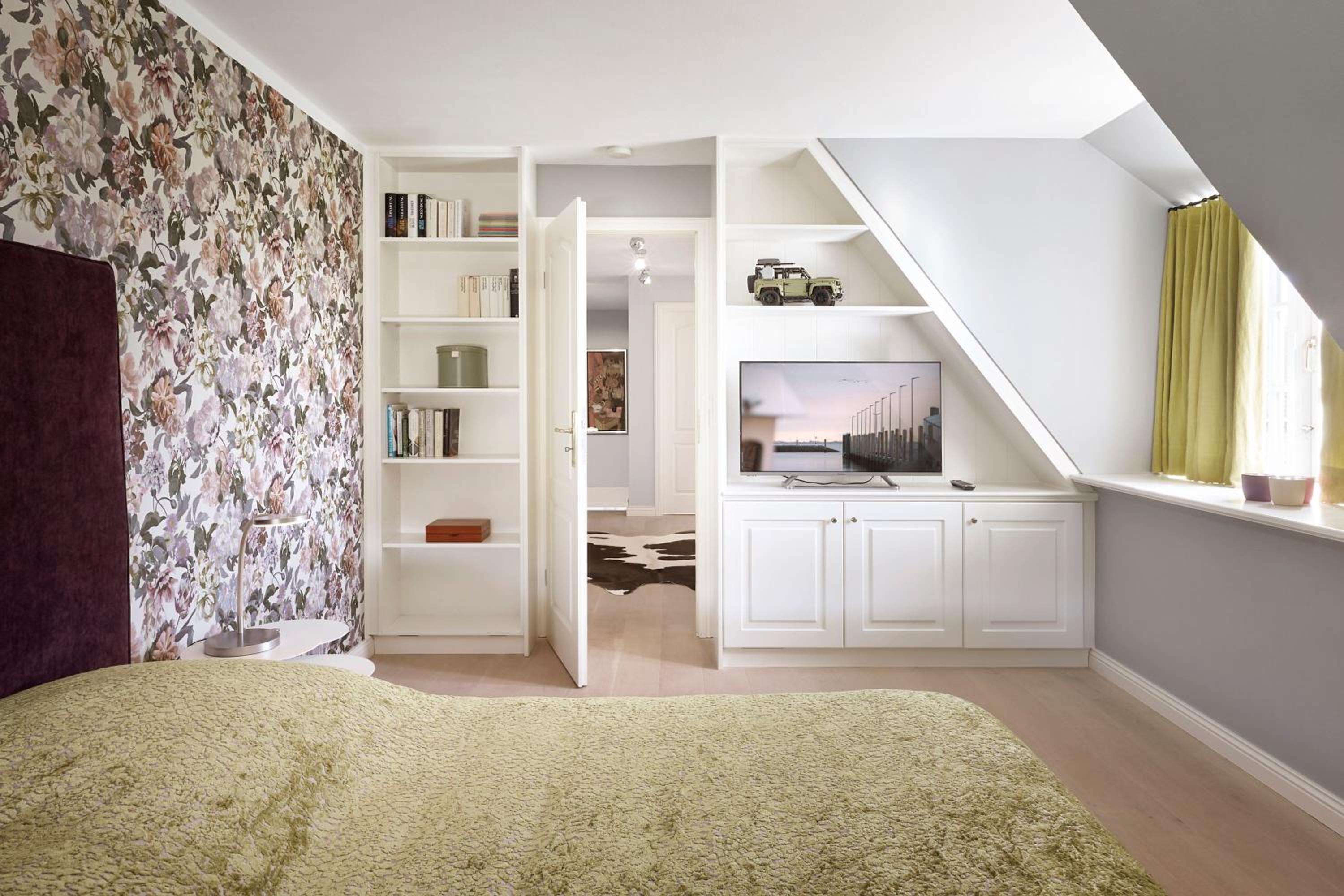 Two-Bedroom House photo 3