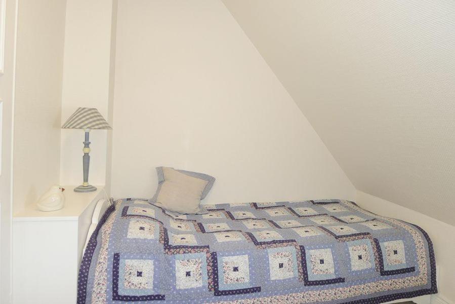Two-Bedroom House photo 2
