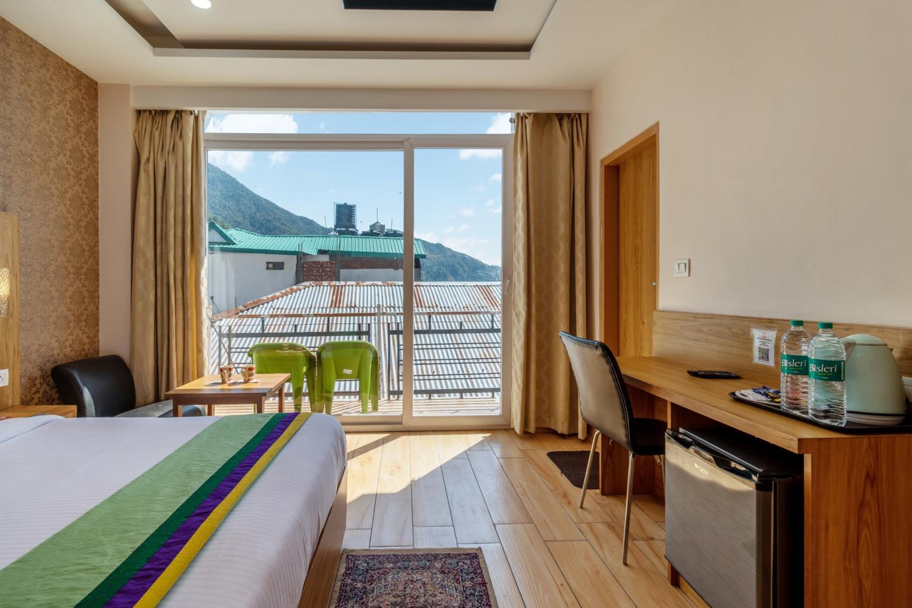Standard Double Room - Photo 3