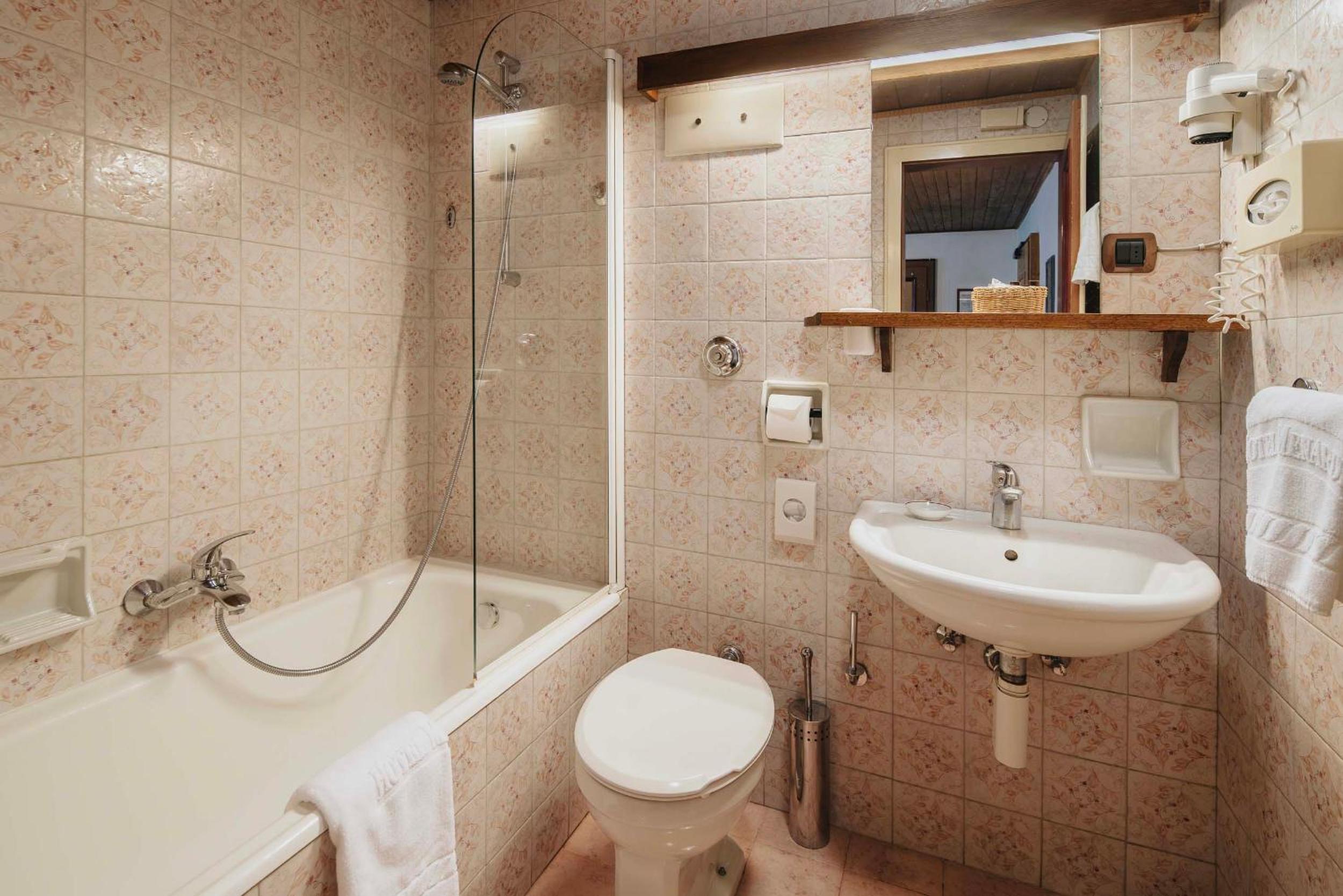 Economy Double Room - Photo 2