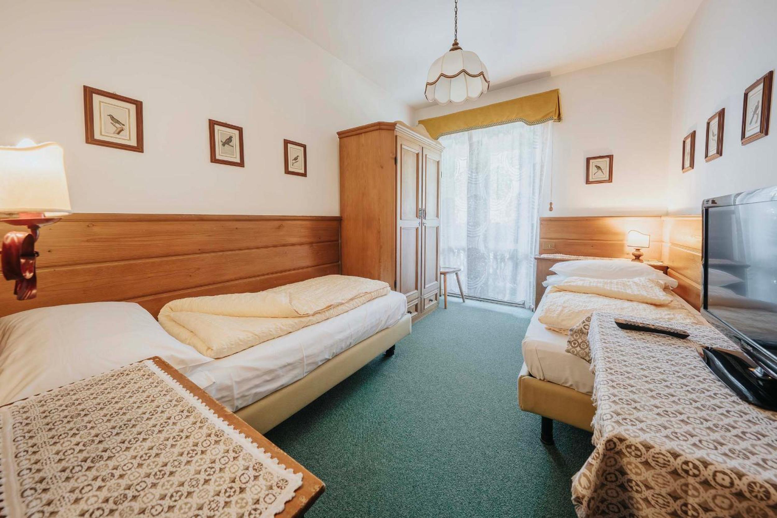 Economy Double Room - Photo 3
