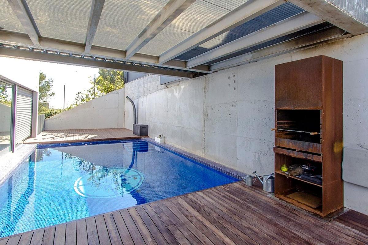 Villa with Private Pool photo 1