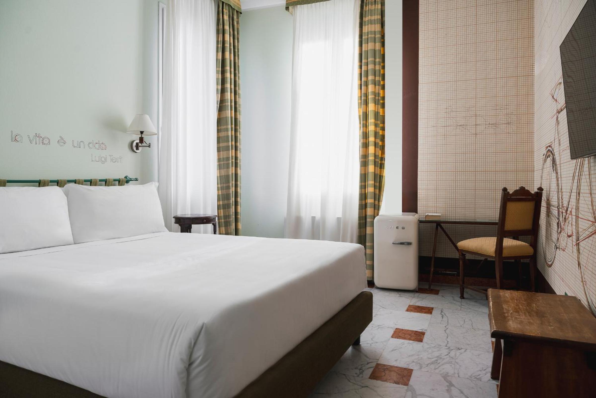 Standard Double Room - Photo 3