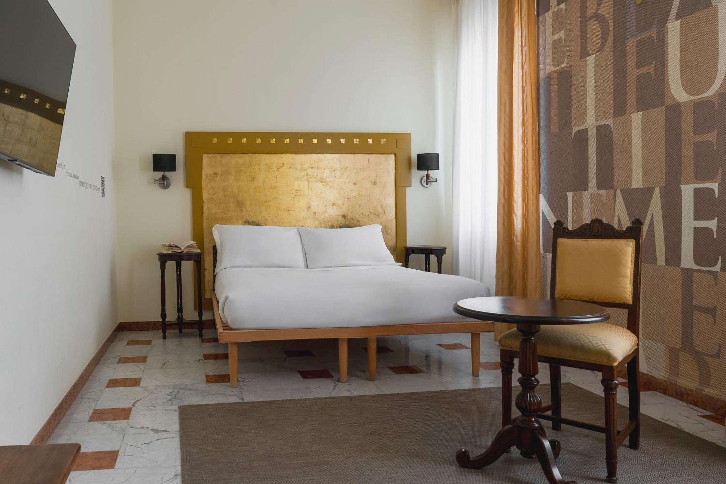 Standard Double Room - Photo 1