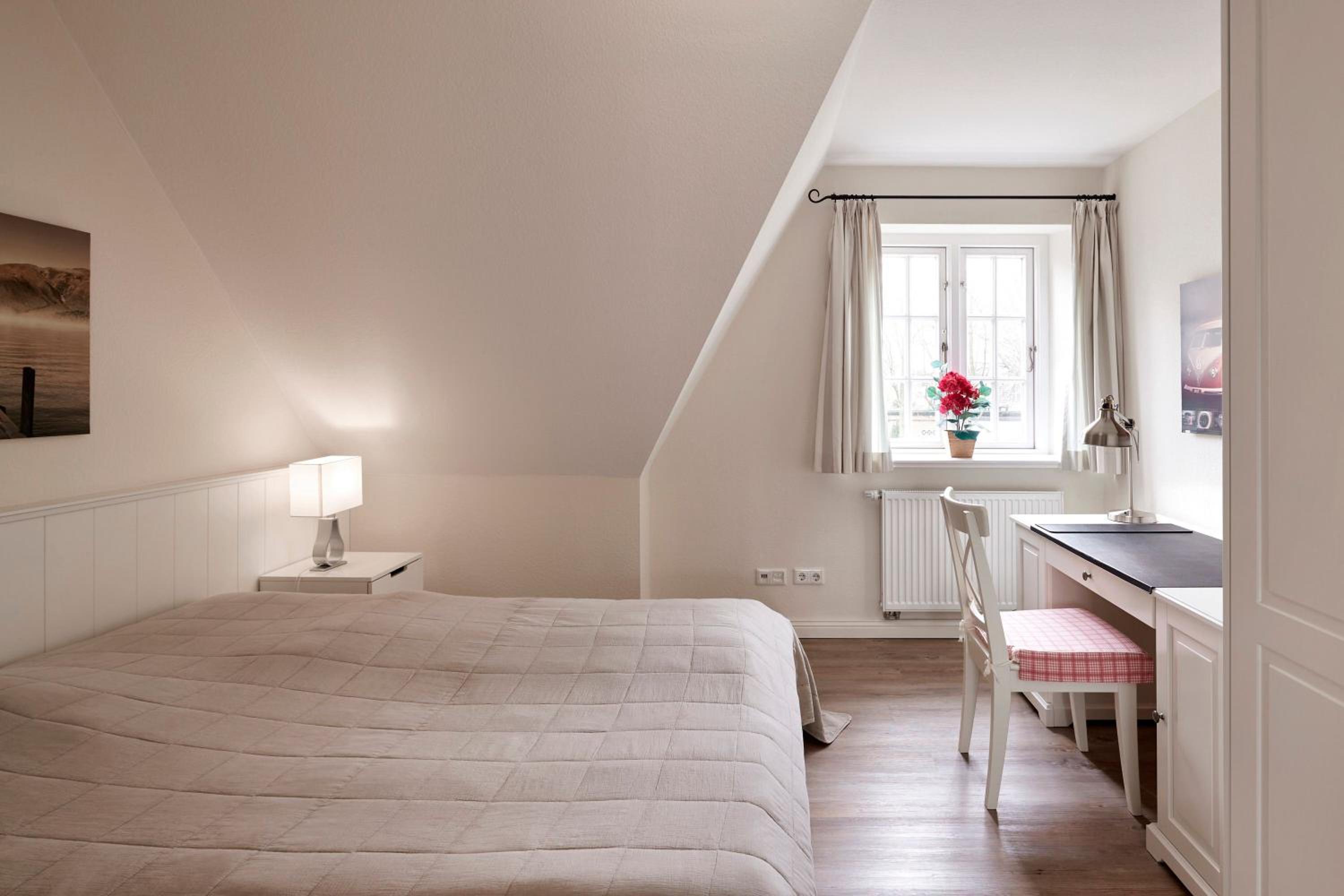 Four-Bedroom House photo 1