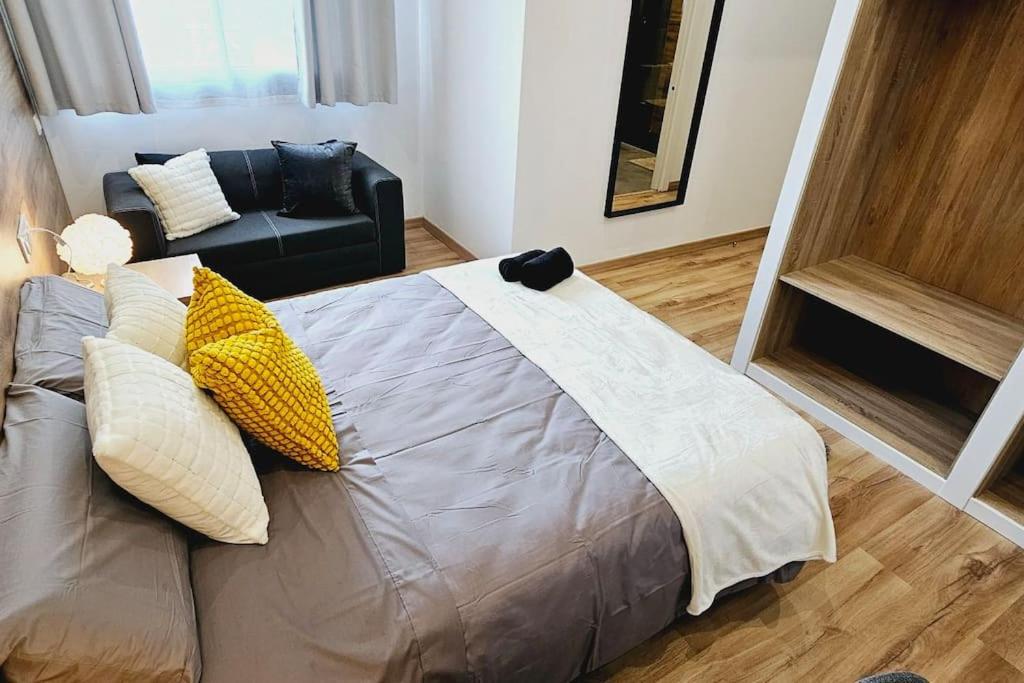 Three-Bedroom Apartment photo 3