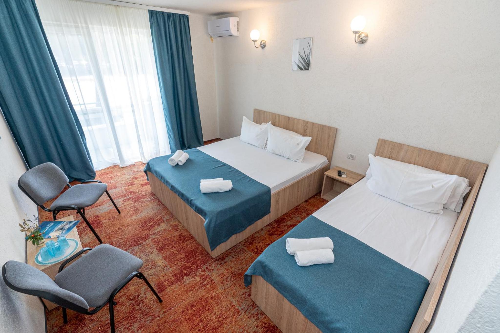 Triple room with balcony Hotel Irina